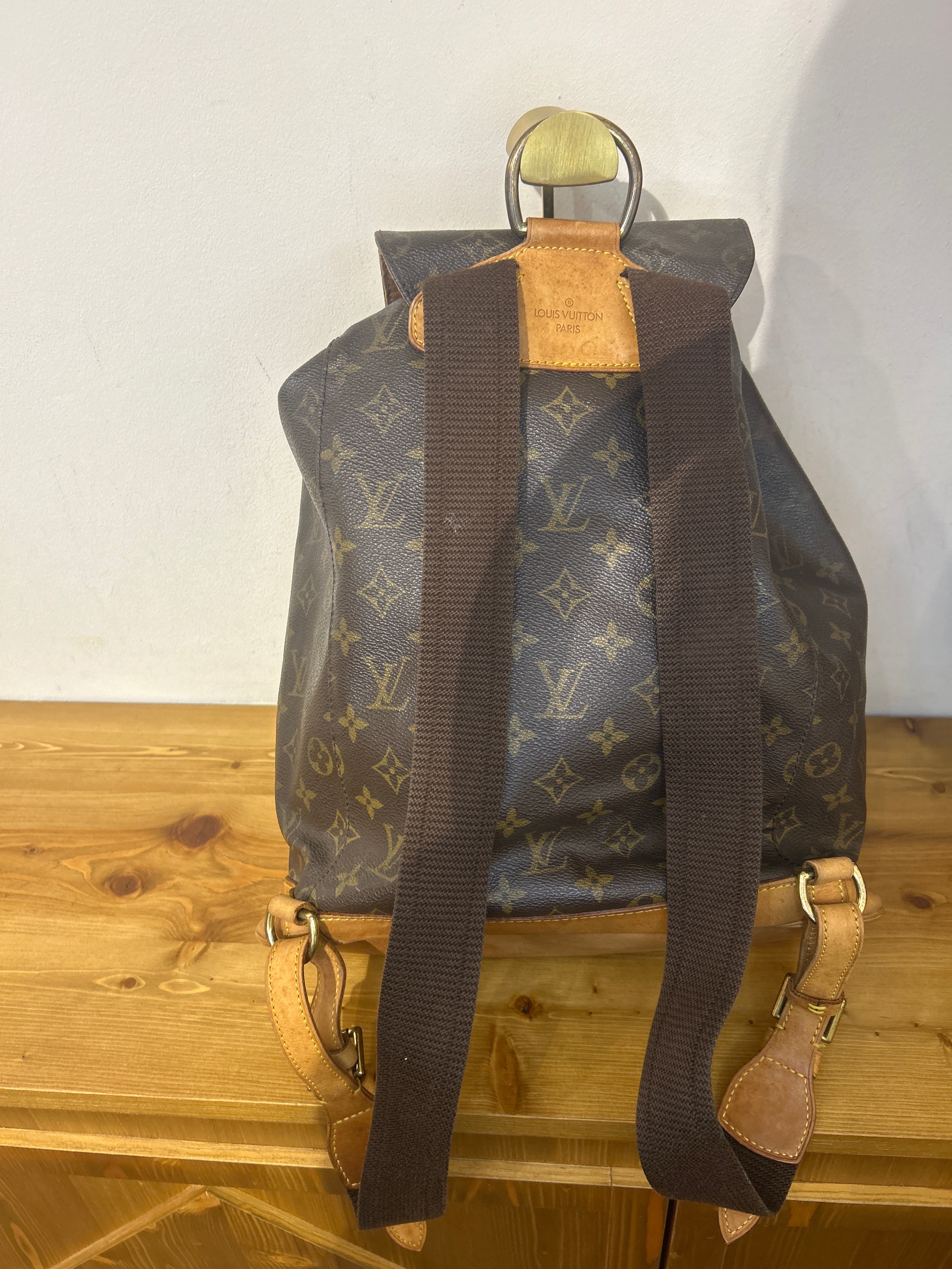 Louis Vuitton Montsouris GM