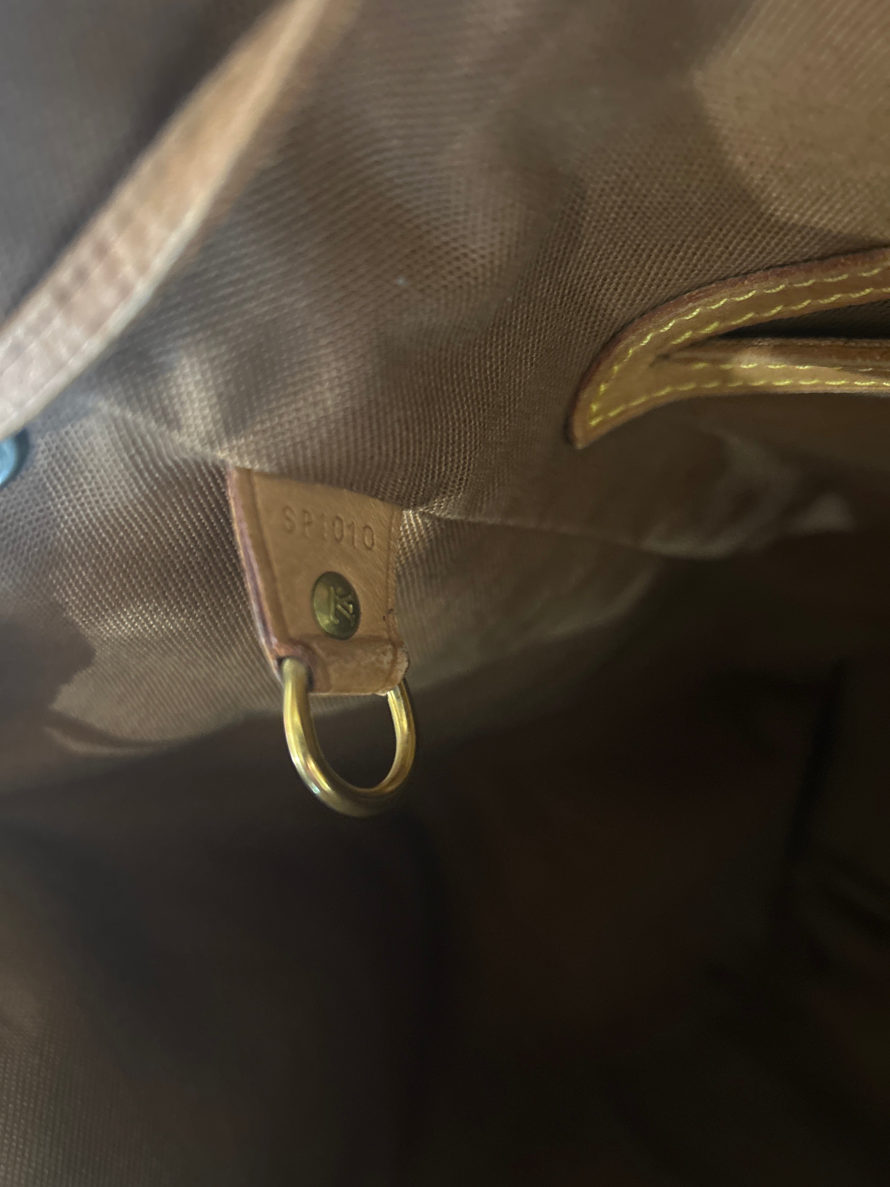 Louis Vuitton Montsouris GM