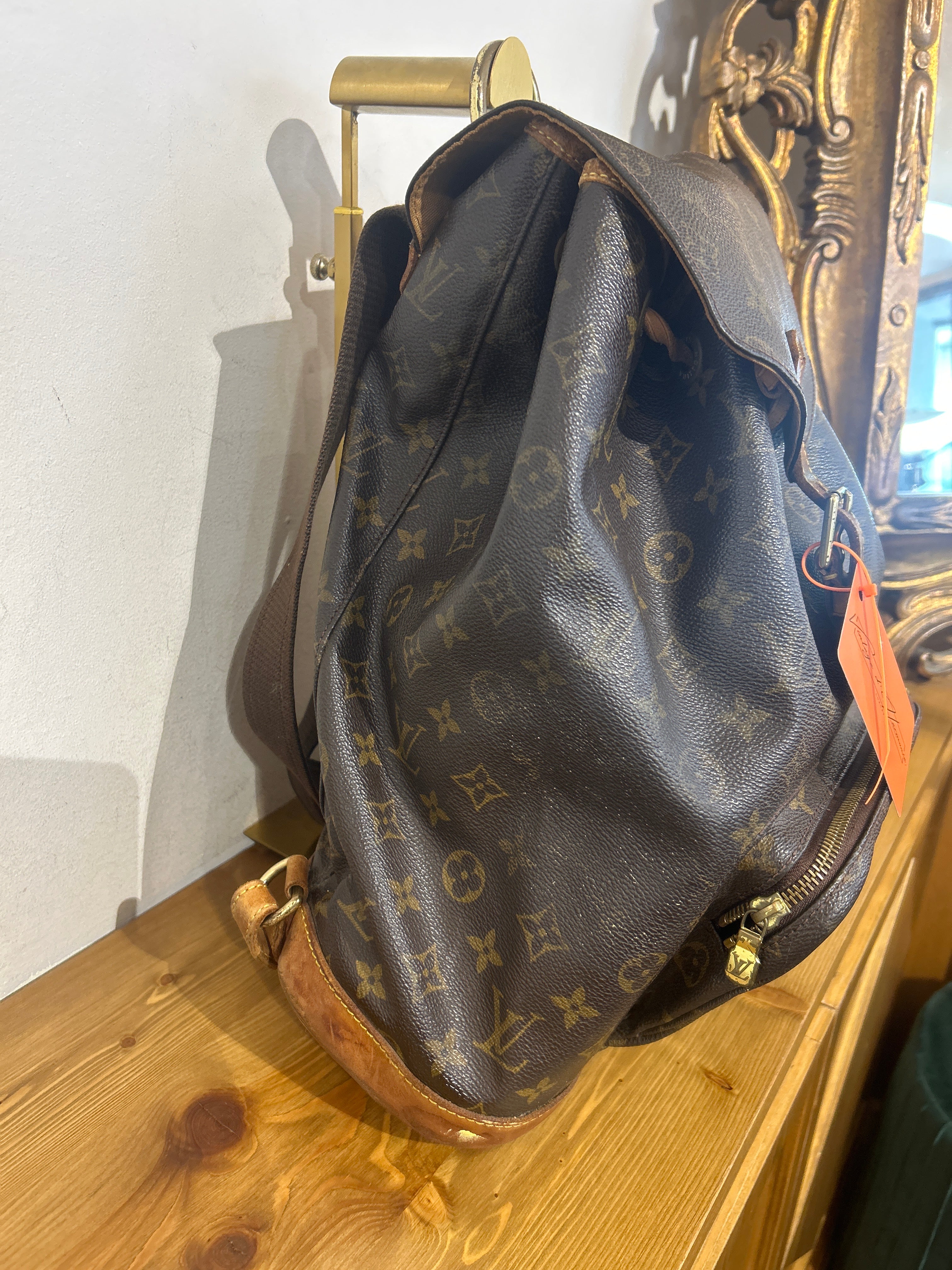 Louis Vuitton Montsouirs GM