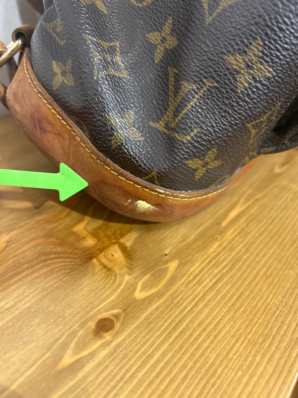 Louis Vuitton Montsouirs GM