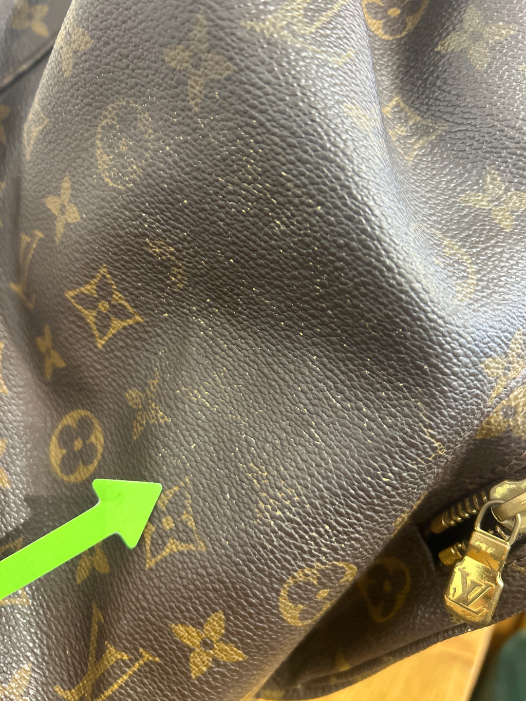 Louis Vuitton Montsouirs GM