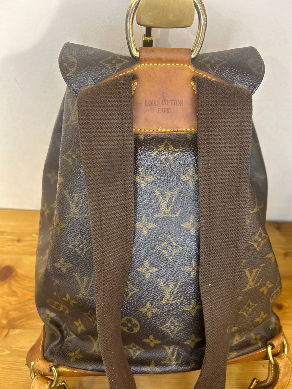 Louis Vuitton Montsouirs GM