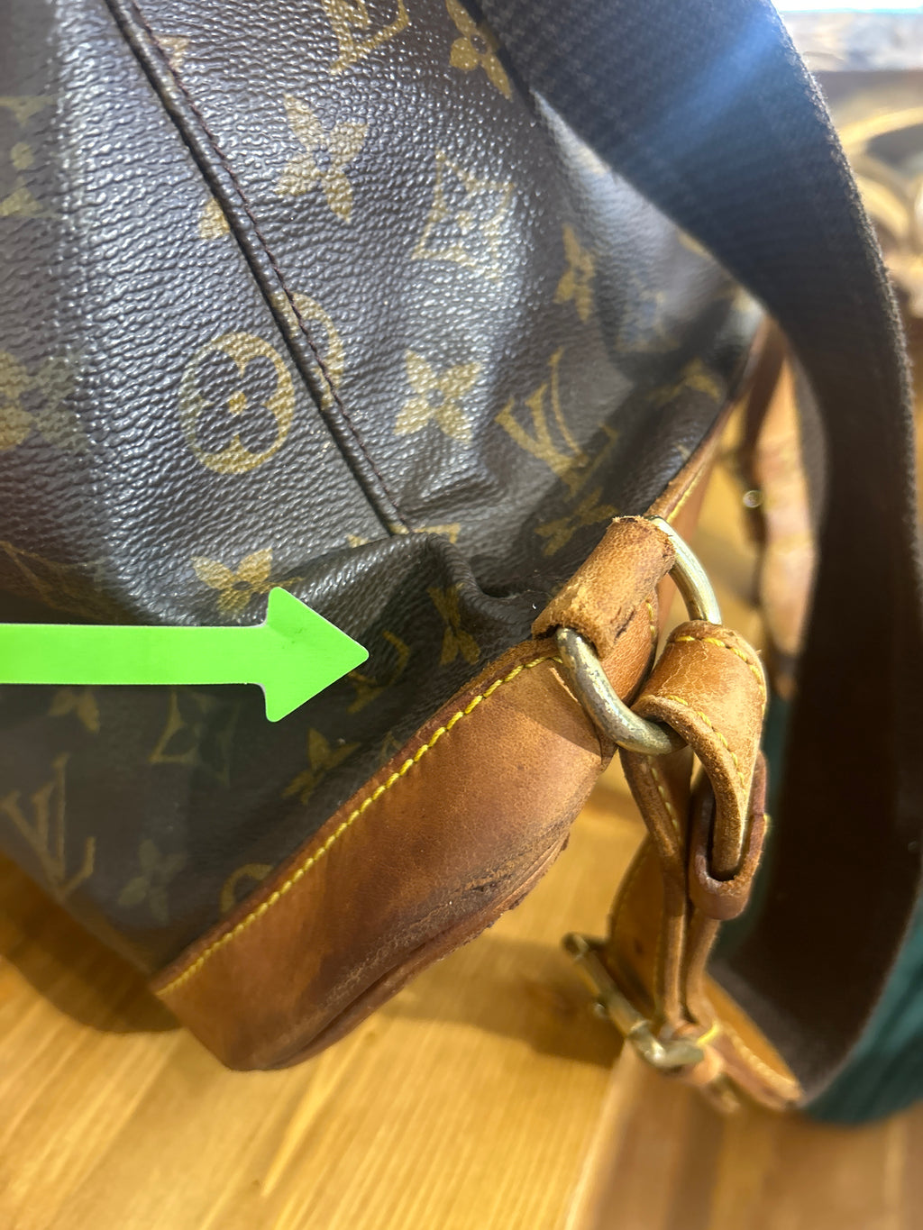 Louis Vuitton Montsouirs GM