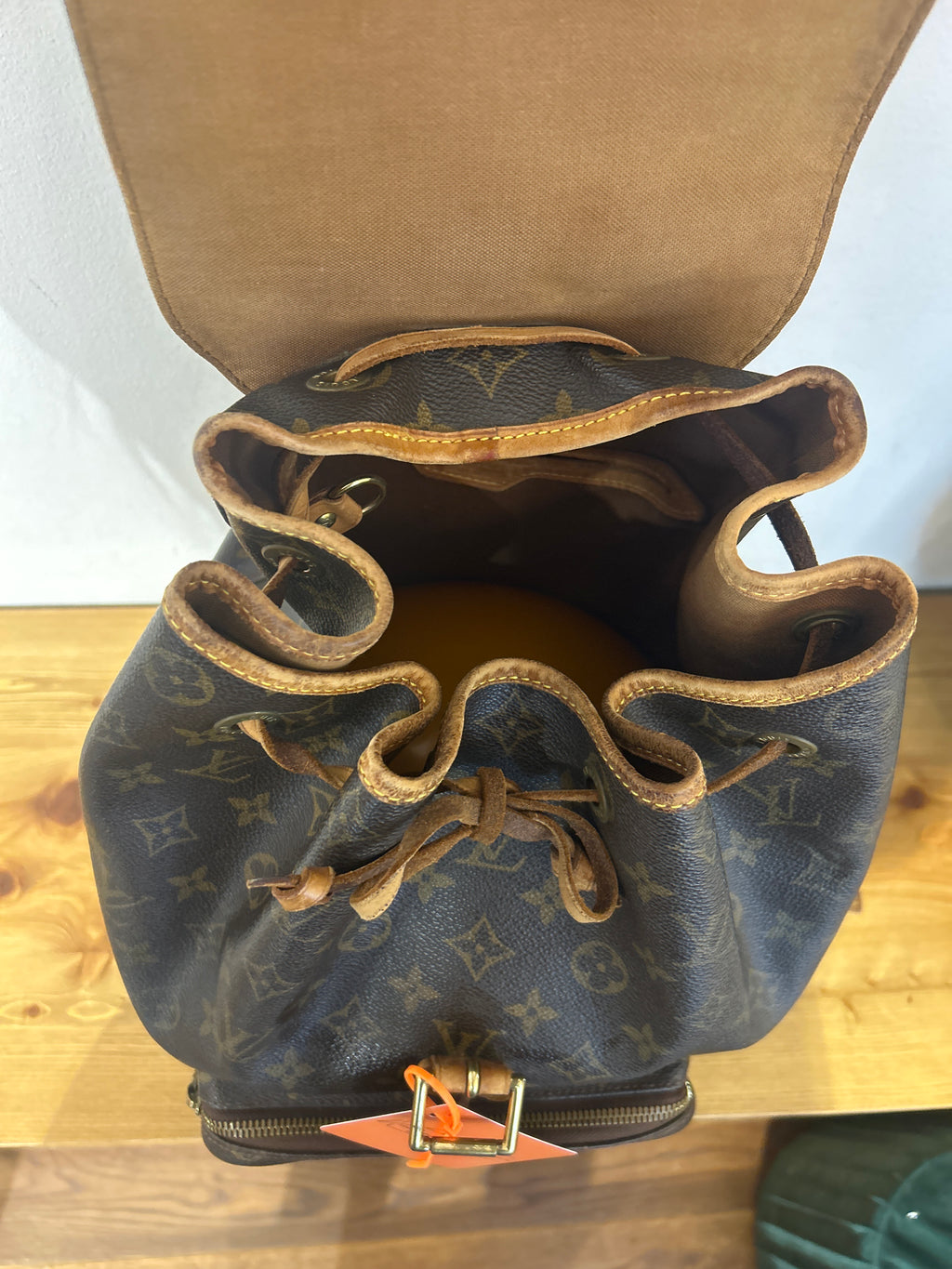 Louis Vuitton Montsouirs GM