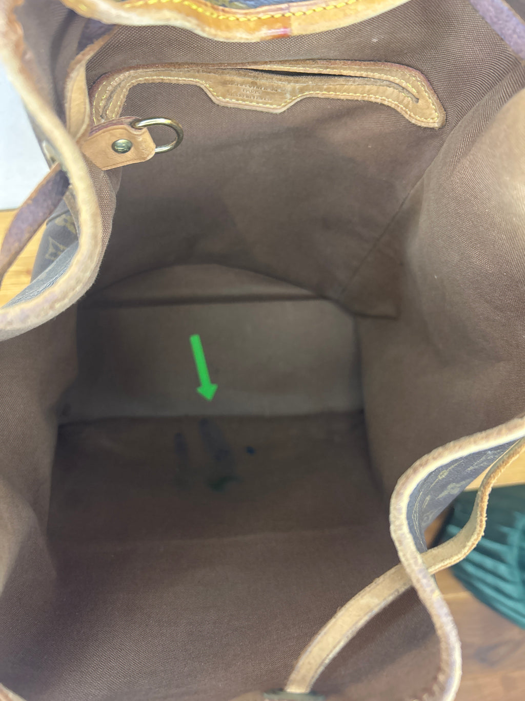 Louis Vuitton Montsouirs GM