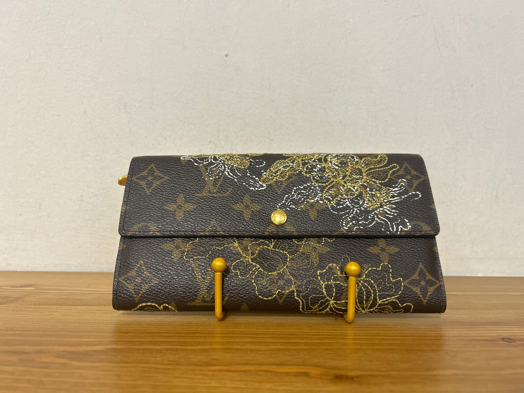 Louis Vuitton Dantel Sarah Wallet