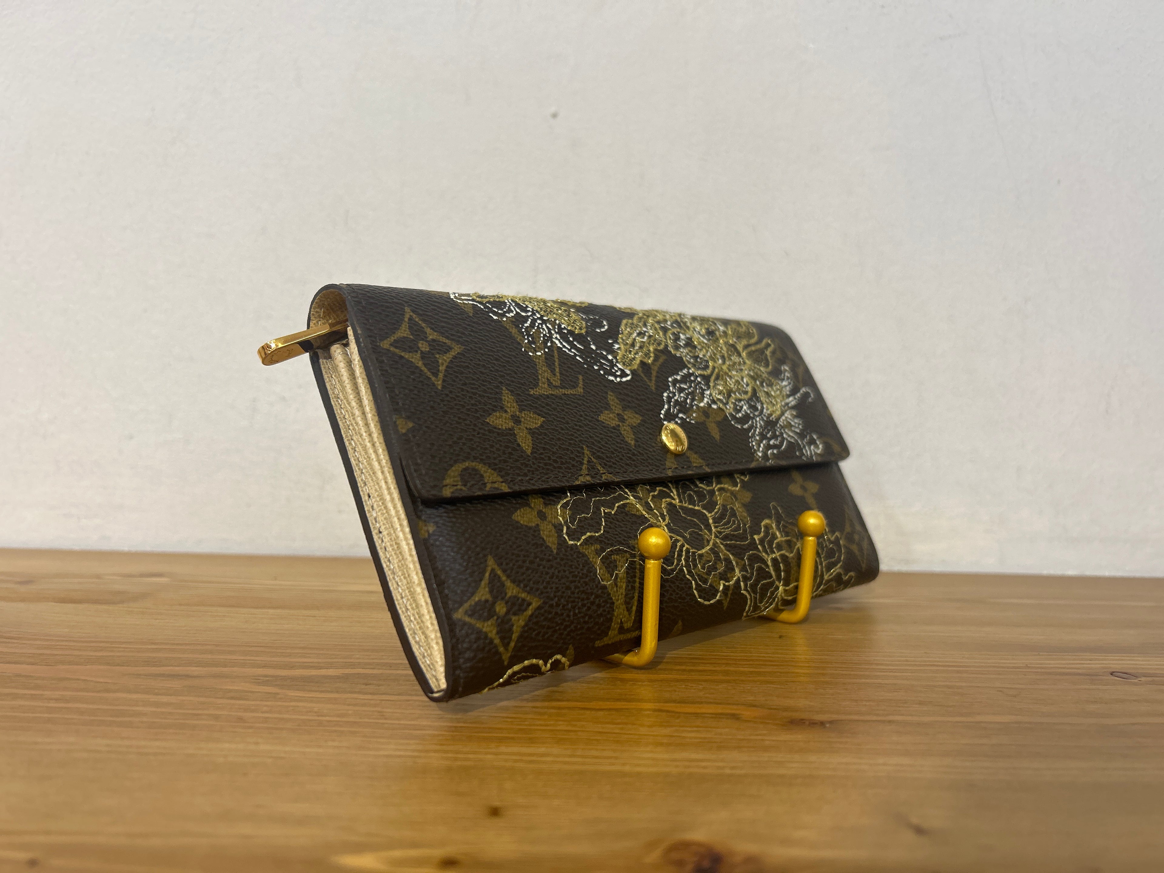 Louis Vuitton Dantel Sarah Wallet