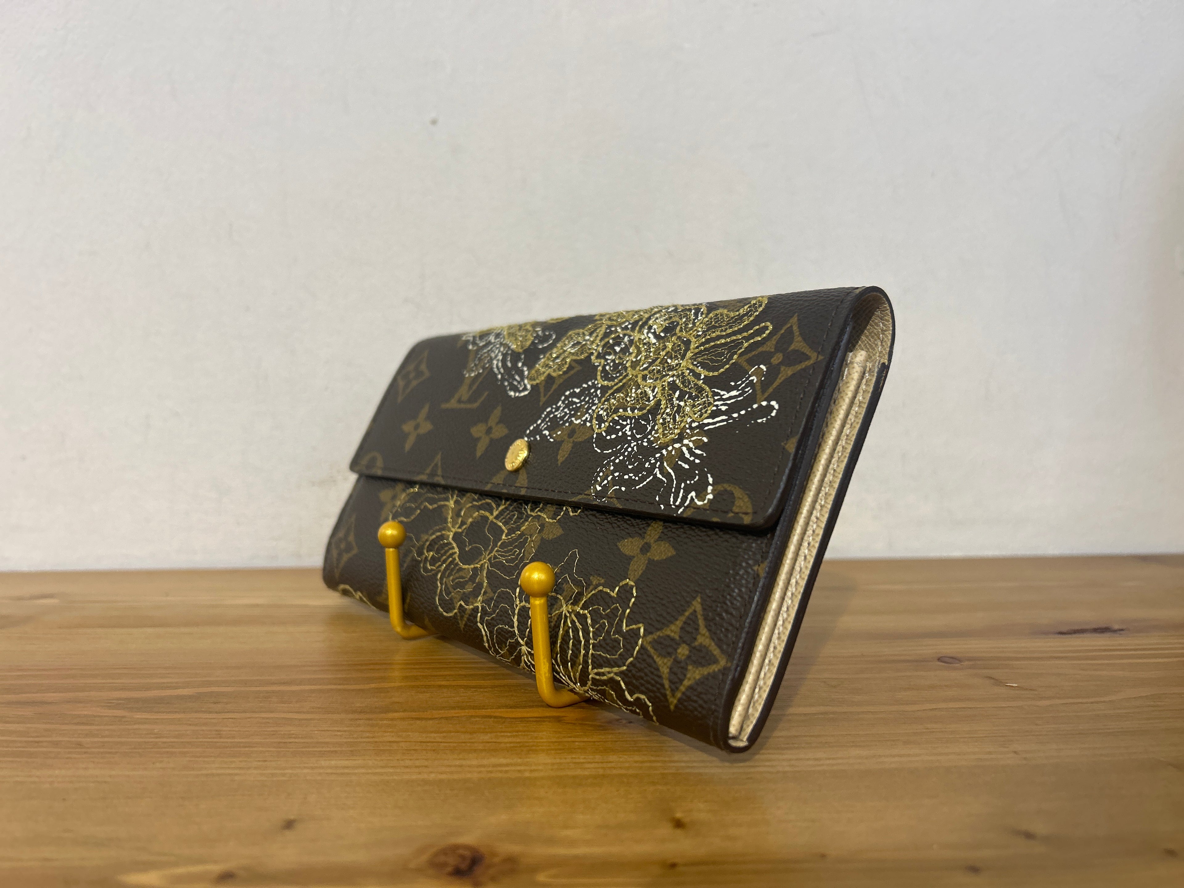 Louis Vuitton Dantel Sarah Wallet