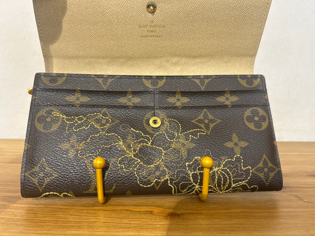 Louis Vuitton Dantel Sarah Wallet