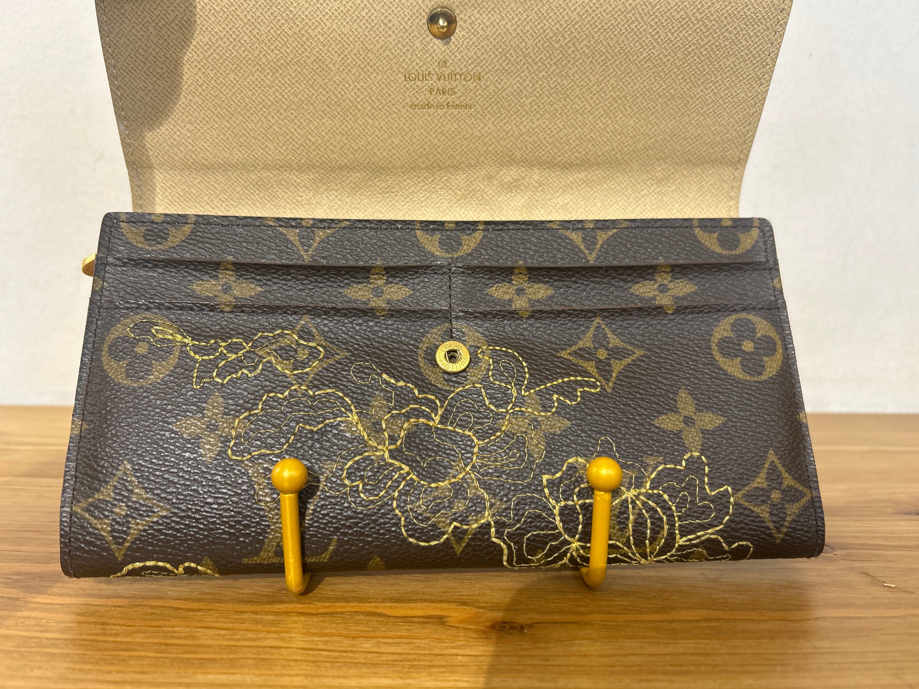 Louis Vuitton Dantel Sarah Wallet