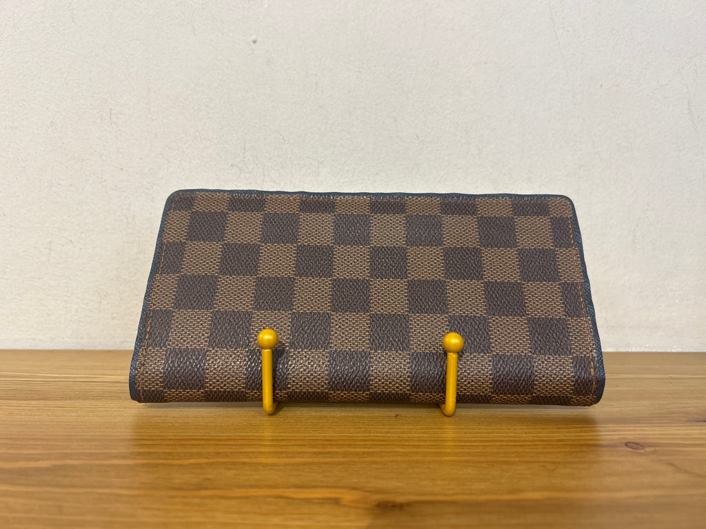 Louis Vuitton Brazza Damier Wallet