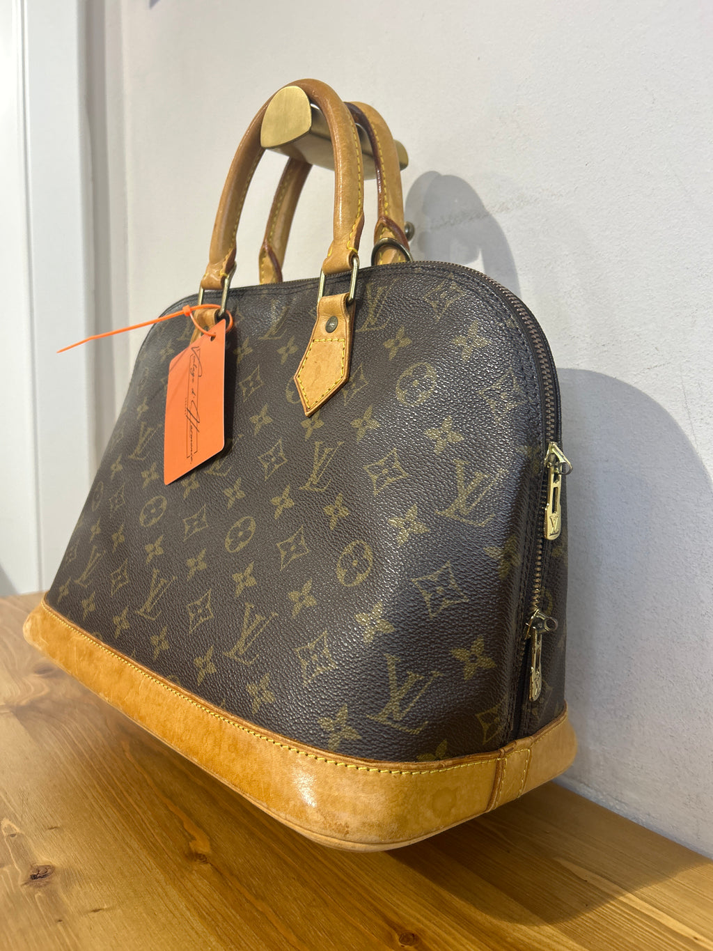 Louis Vuitton Alma
