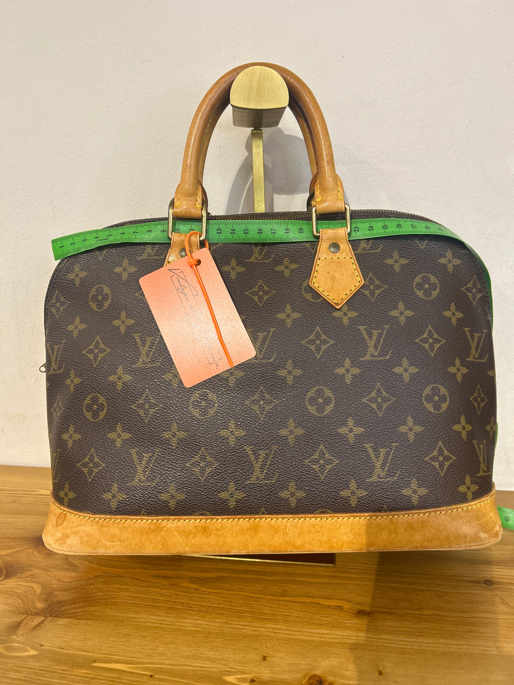 Louis Vuitton Alma