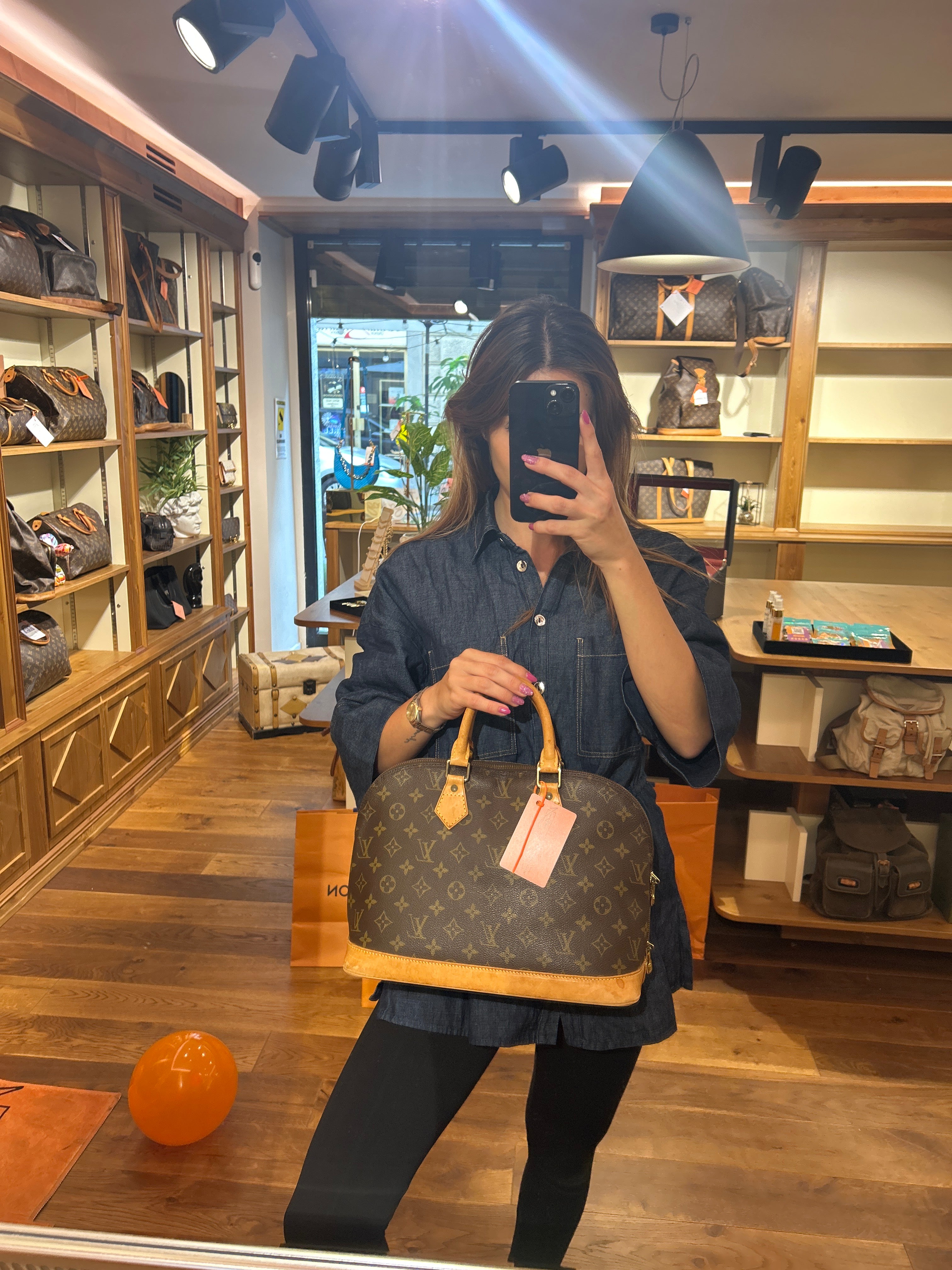 Louis Vuitton Alma