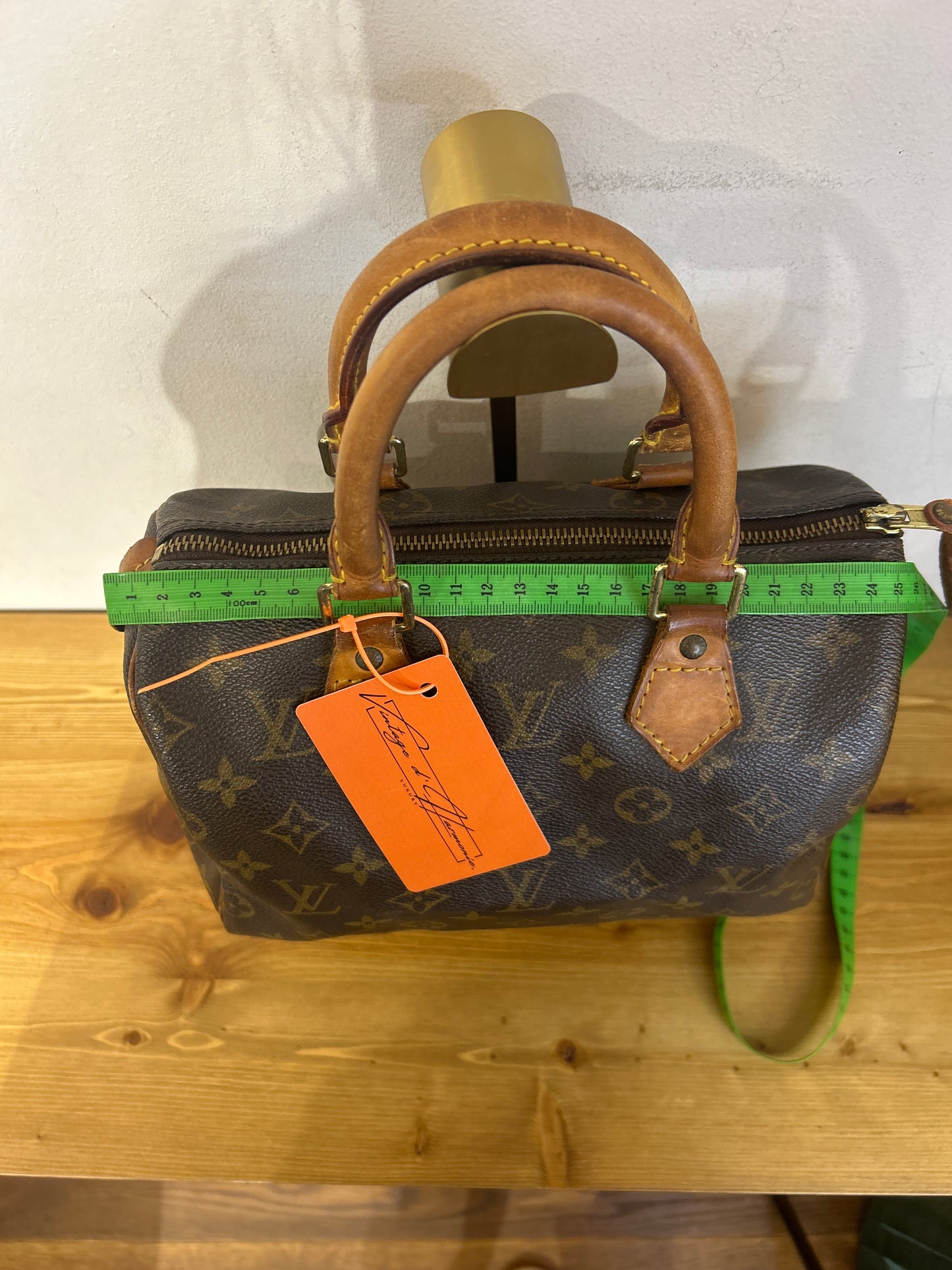 Louis Vuitton Speedy 25