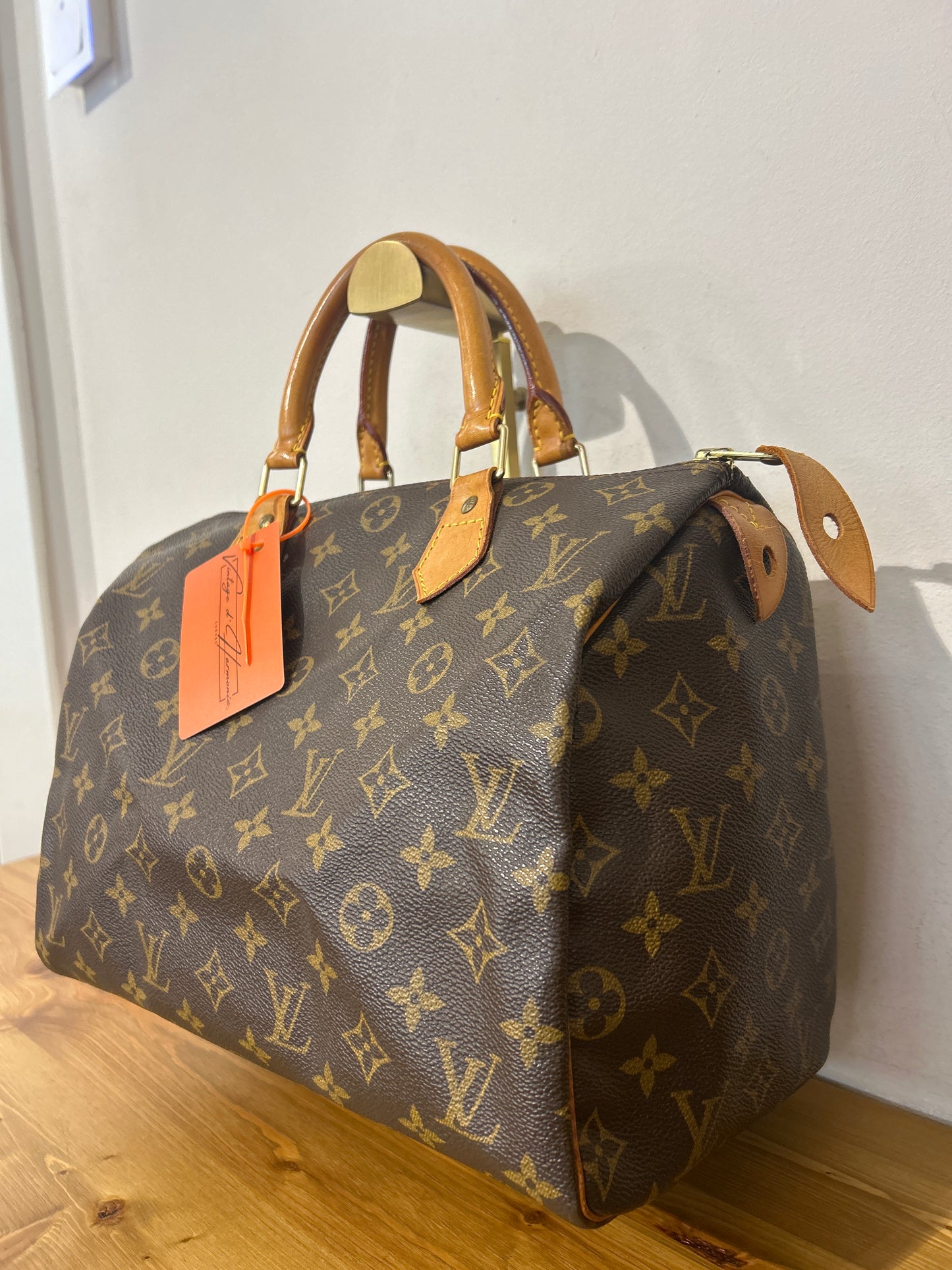 Louis Vuitton Speedy 30