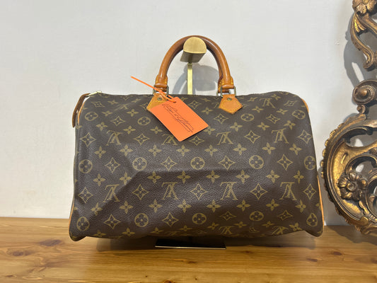 Louis Vuitton Speedy 35