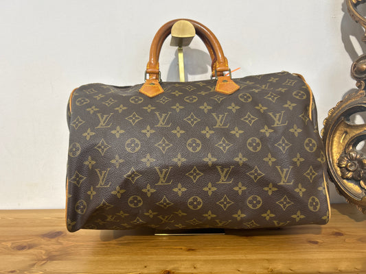 Louis Vuitton Speedy 35