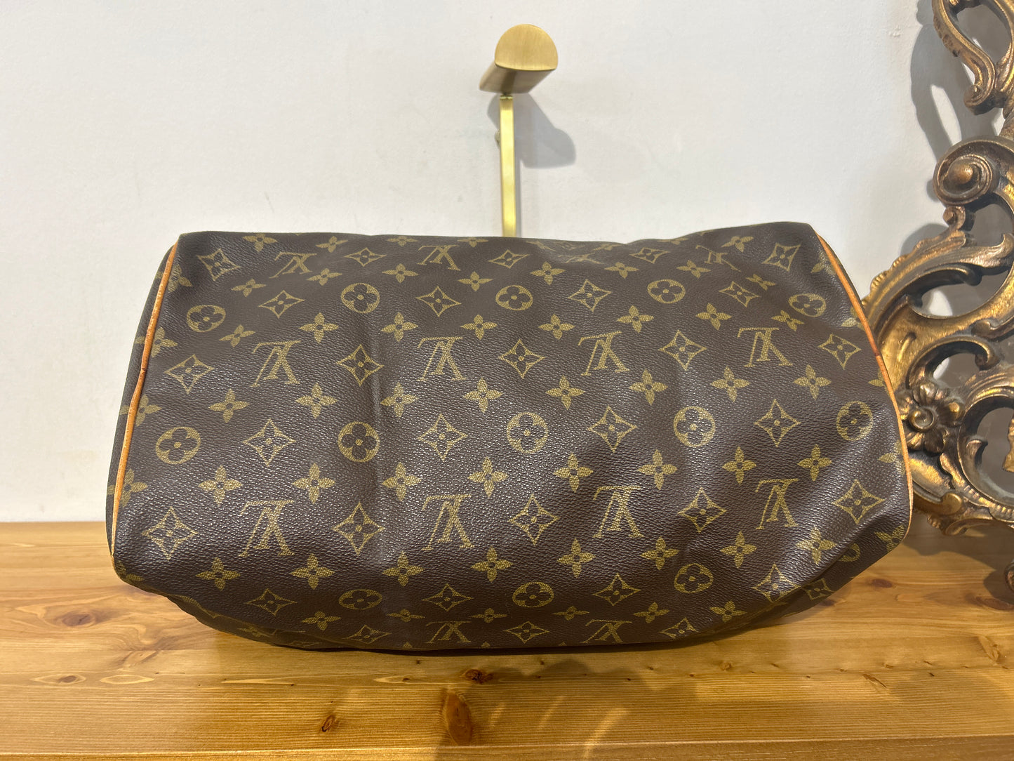 Louis Vuitton Speedy 35