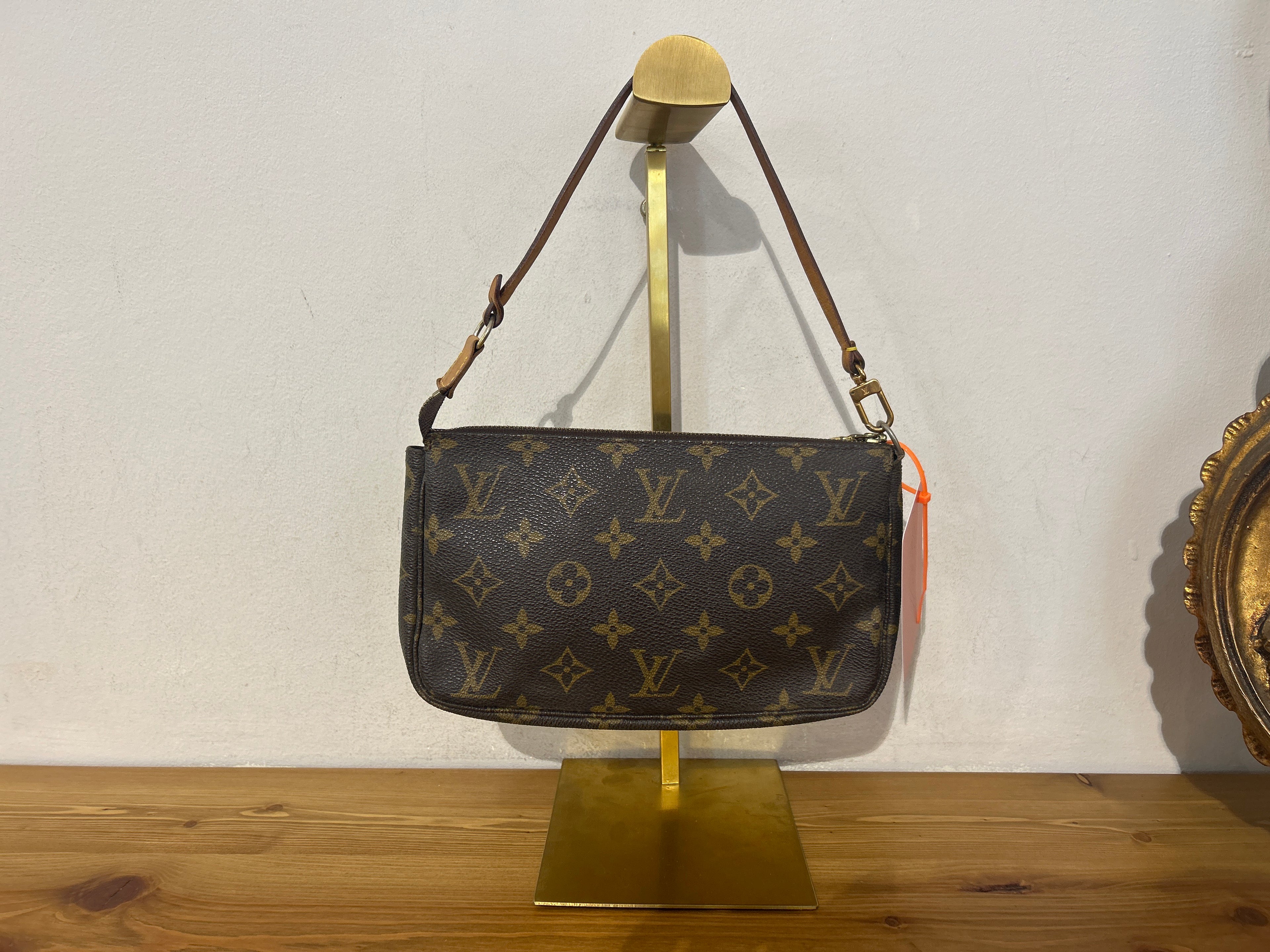 Louis Vuitton Pochette