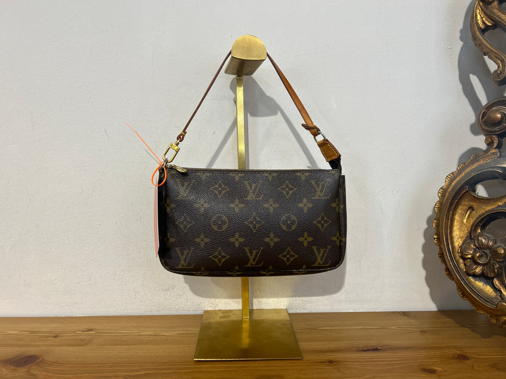 Louis Vuitton Pochette