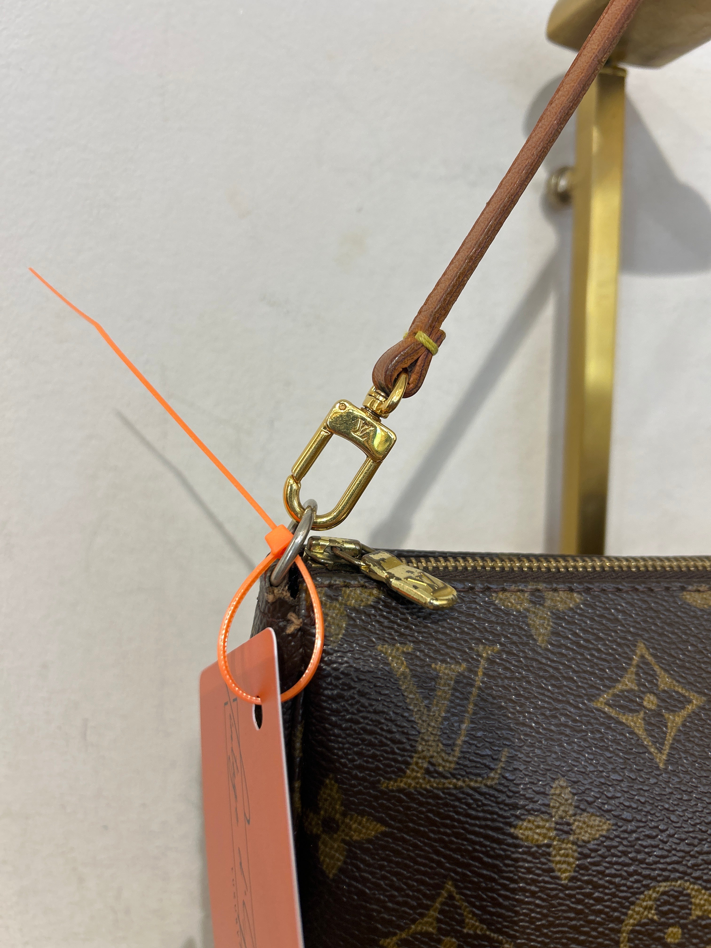 Louis Vuitton Pochette