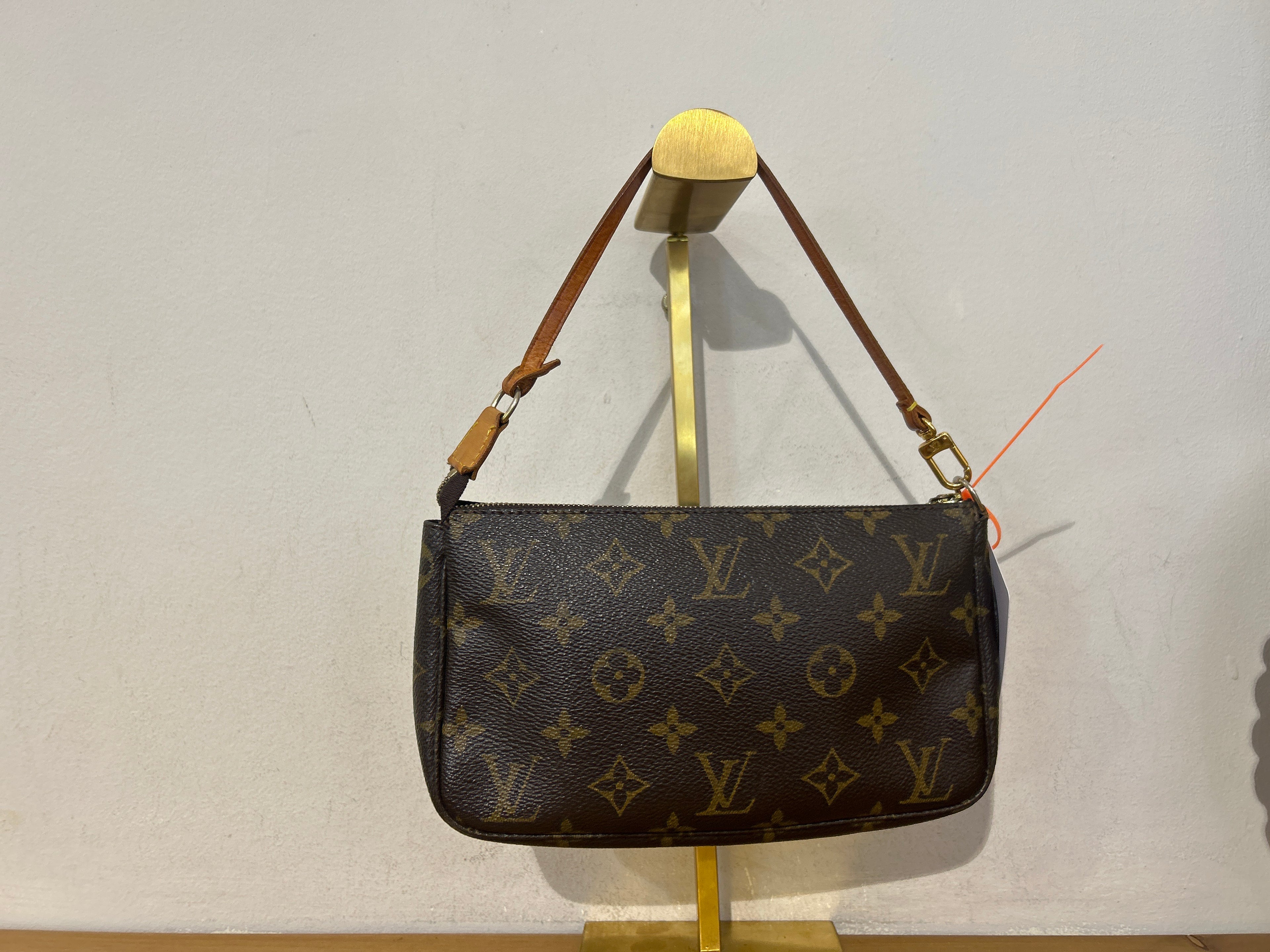 Louis Vuitton Pochette