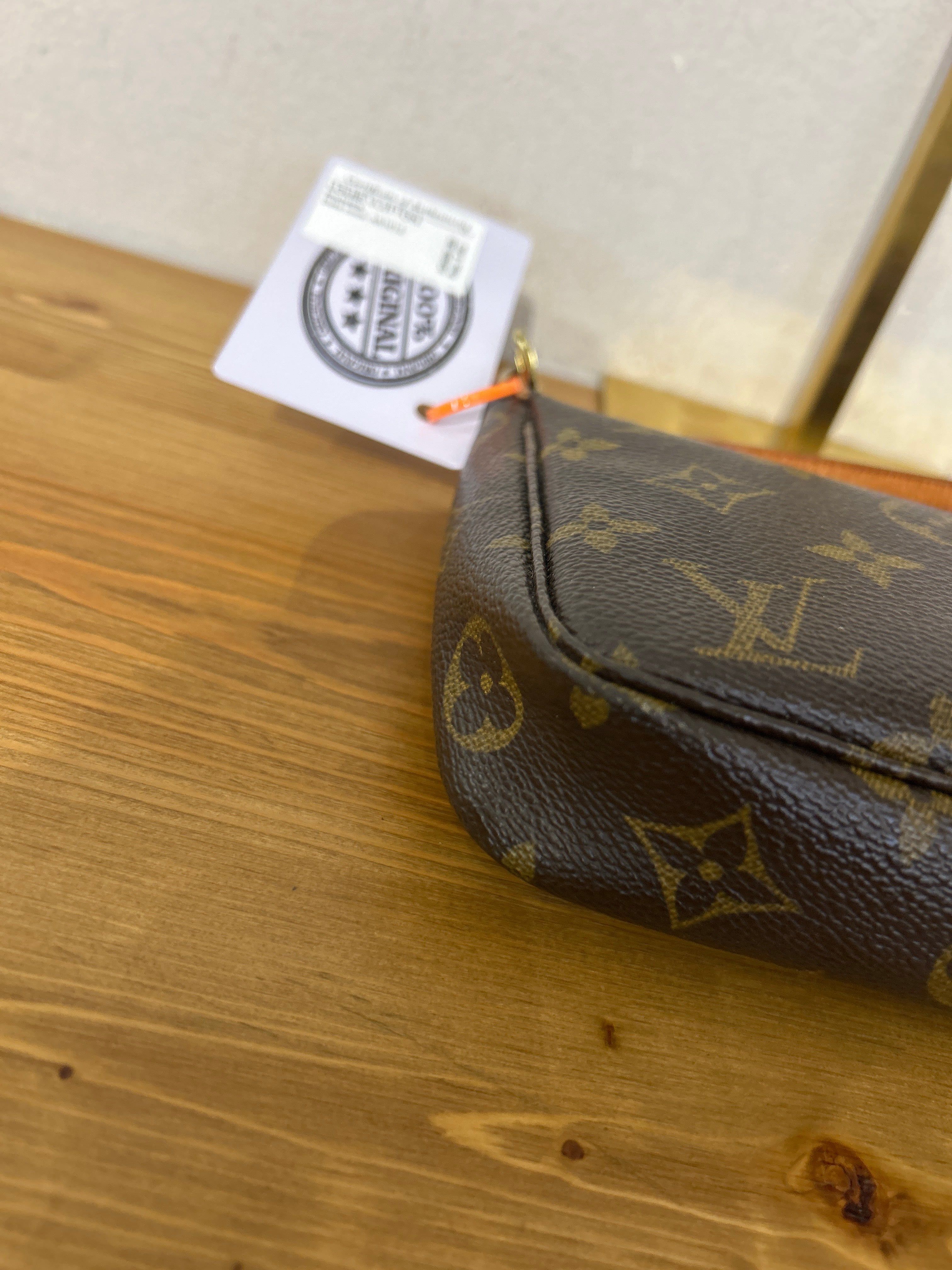 Louis Vuitton Pochette