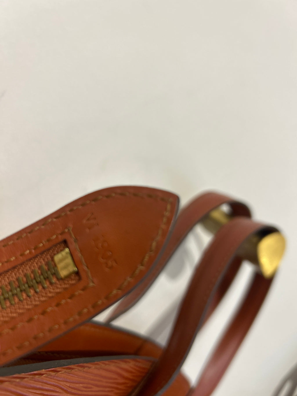 Louis Vuitton Epi Sanit Jacques Brown