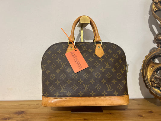 Louis Vuitton Alma