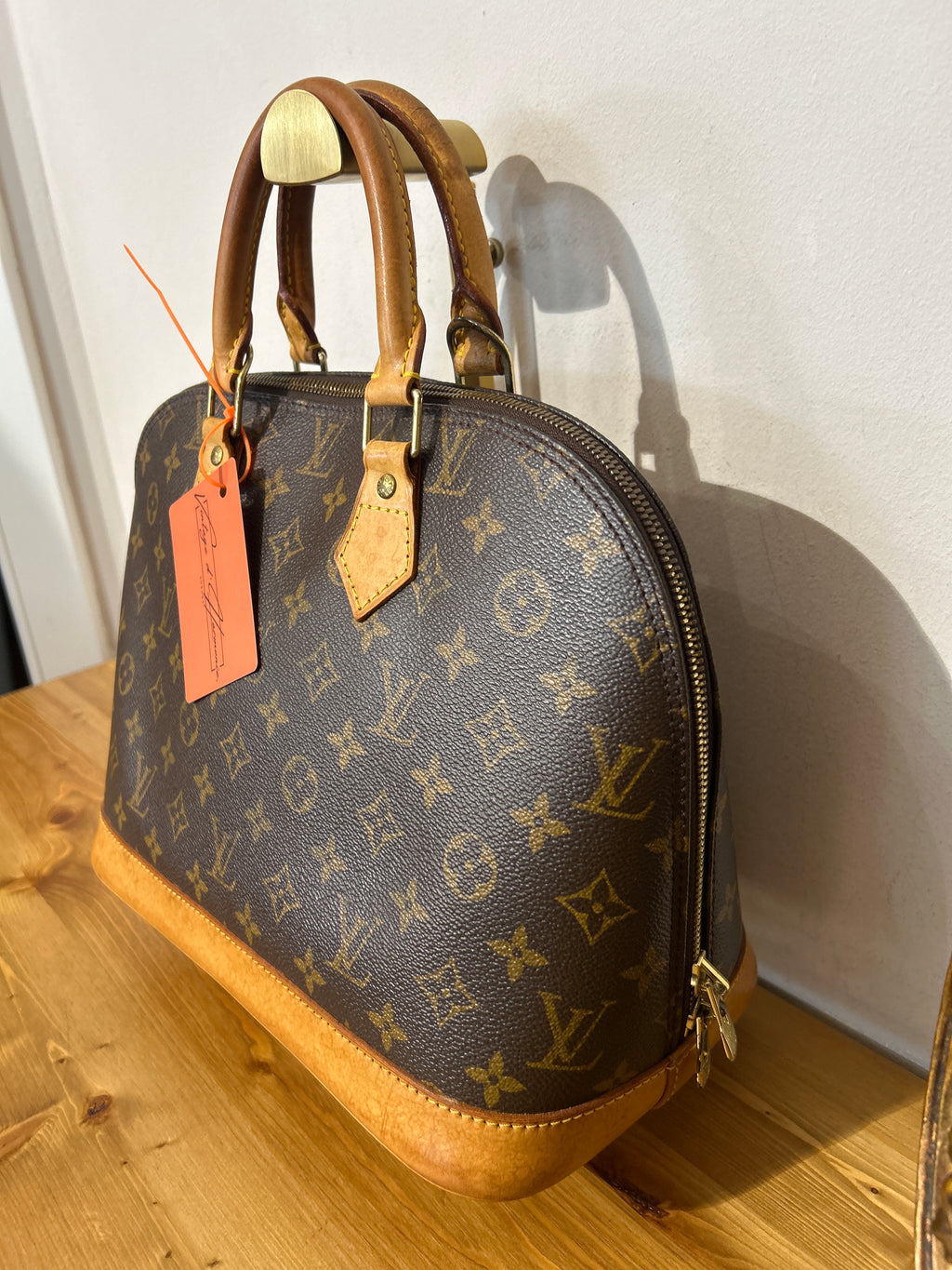 Louis Vuitton Alma