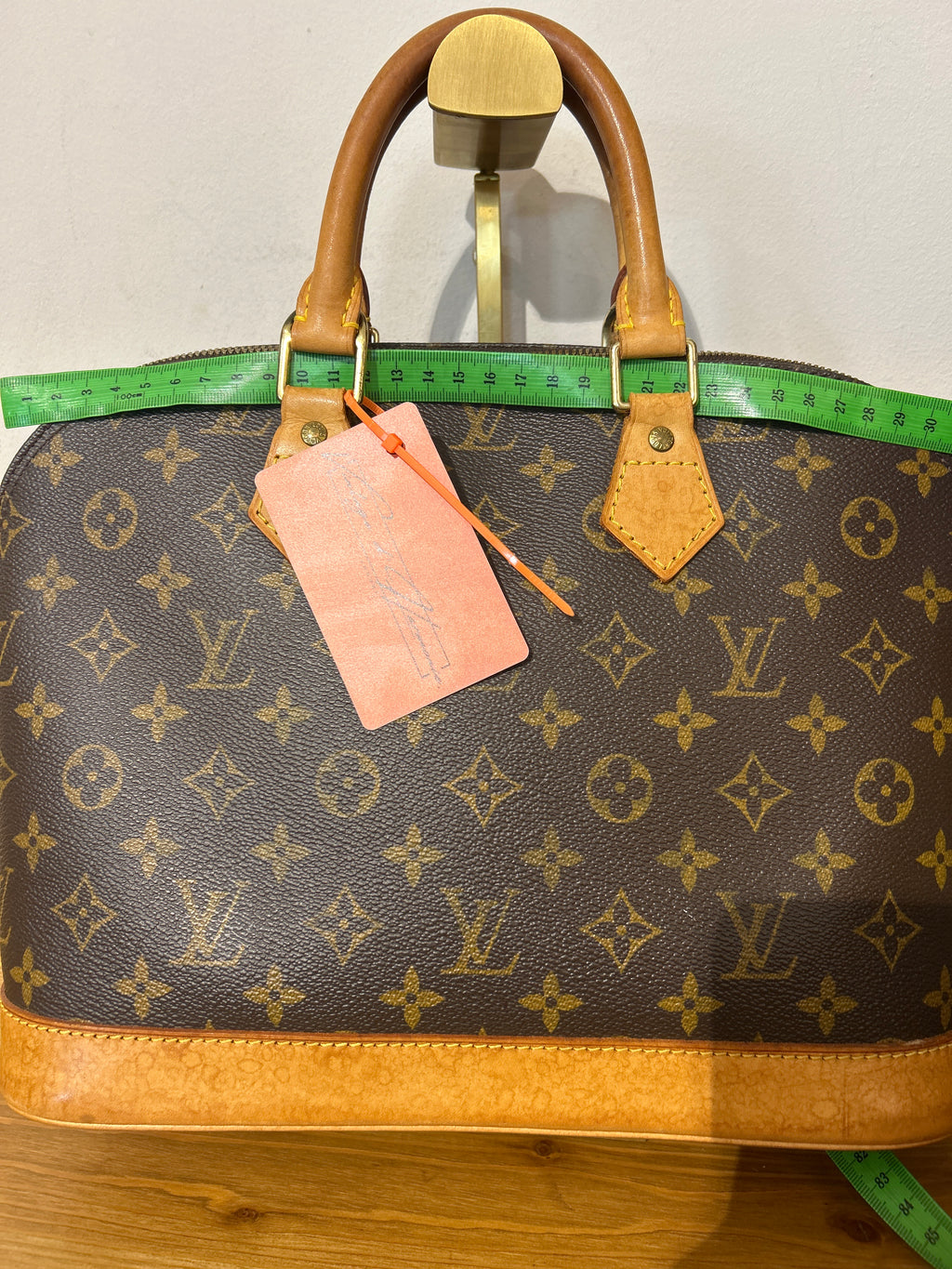 Louis Vuitton Alma