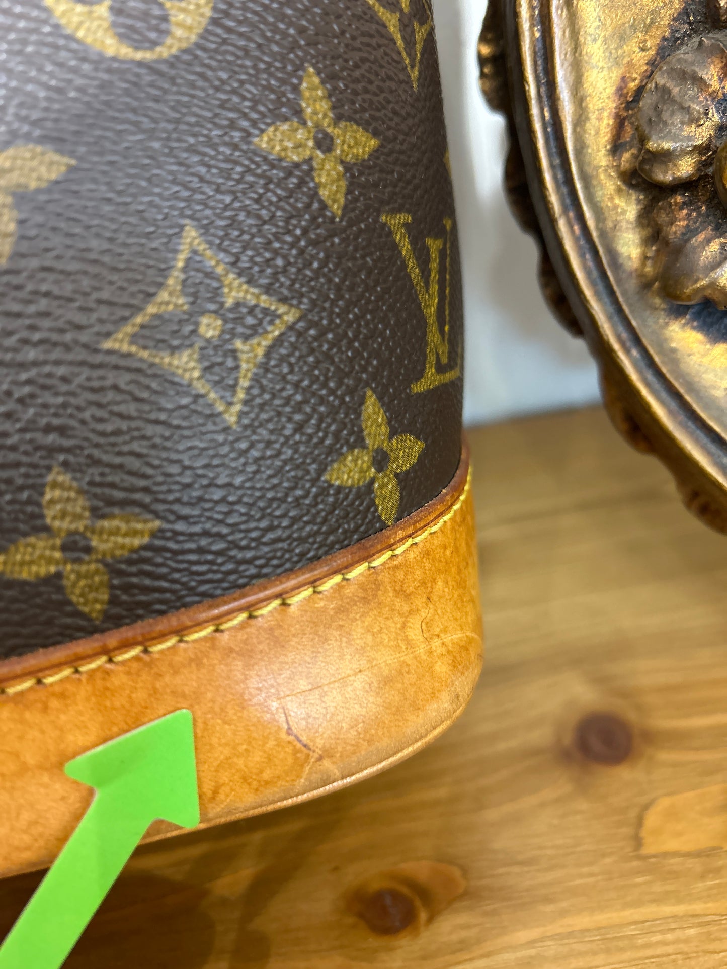 Louis Vuitton Alma