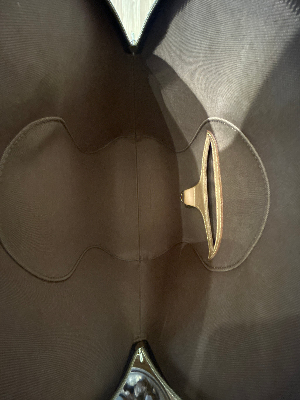 Louis Vuitton Ellipse MM