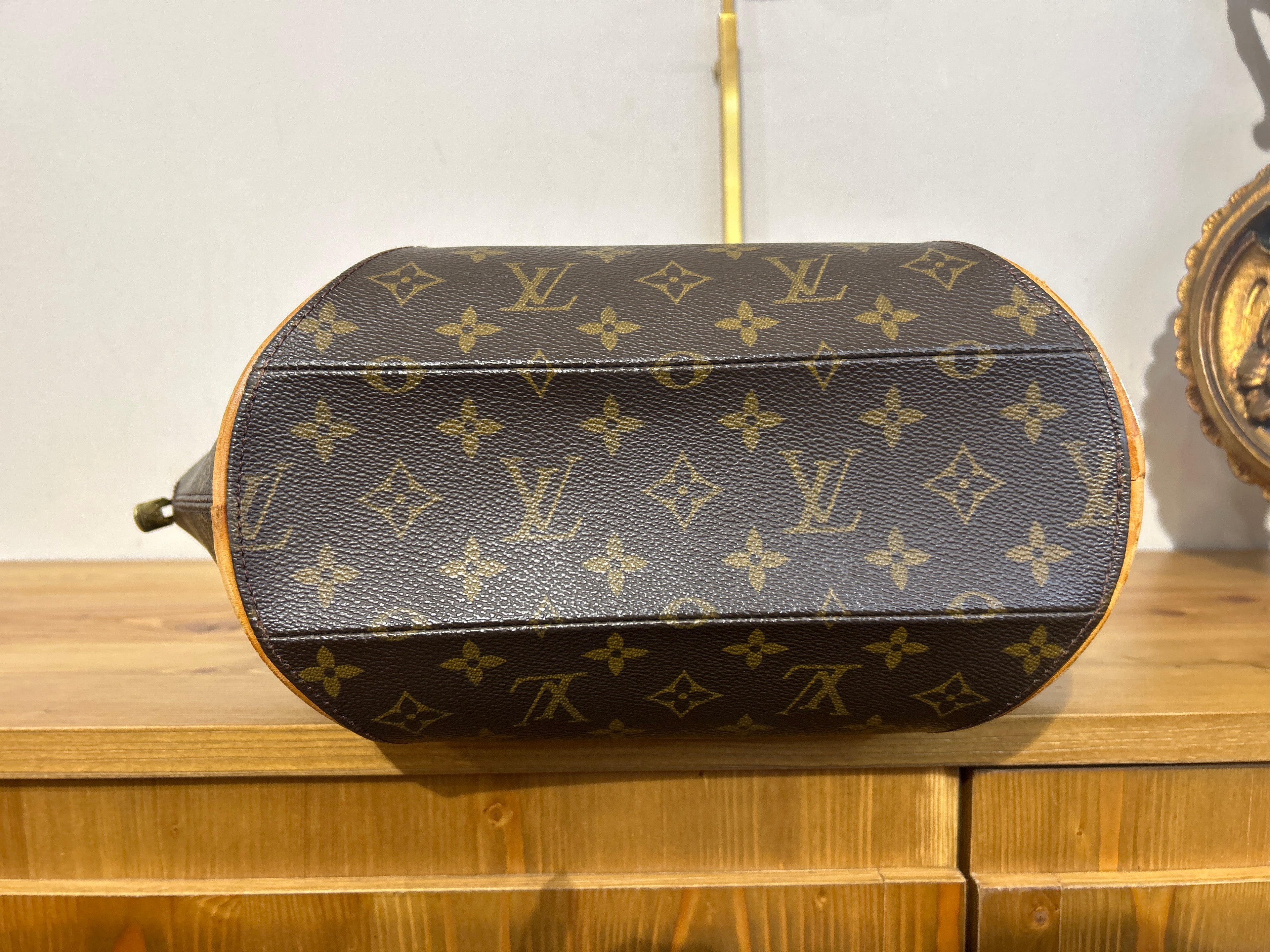 Louis Vuitton Ellipse MM
