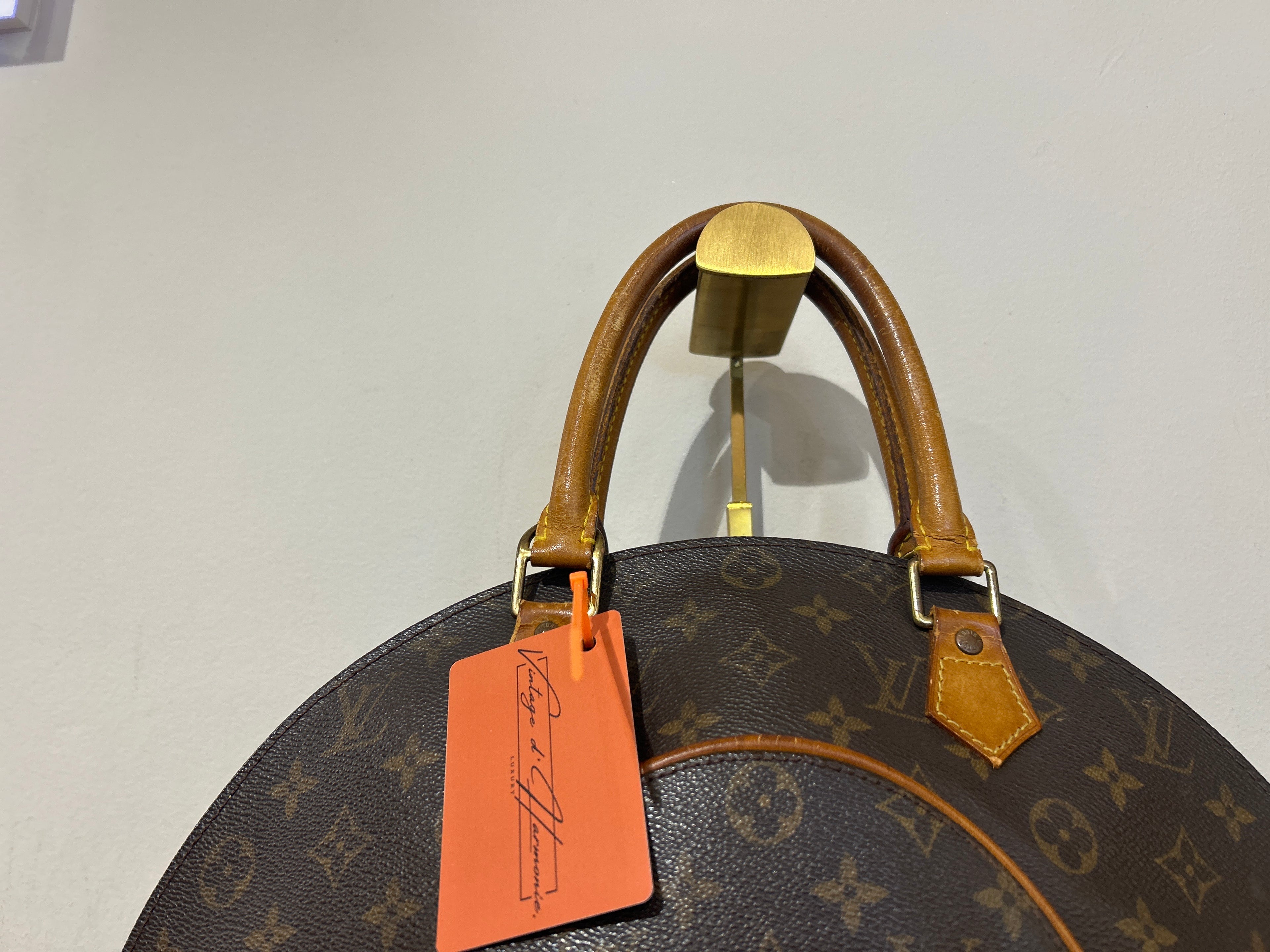 Louis Vuitton Ellipse MM