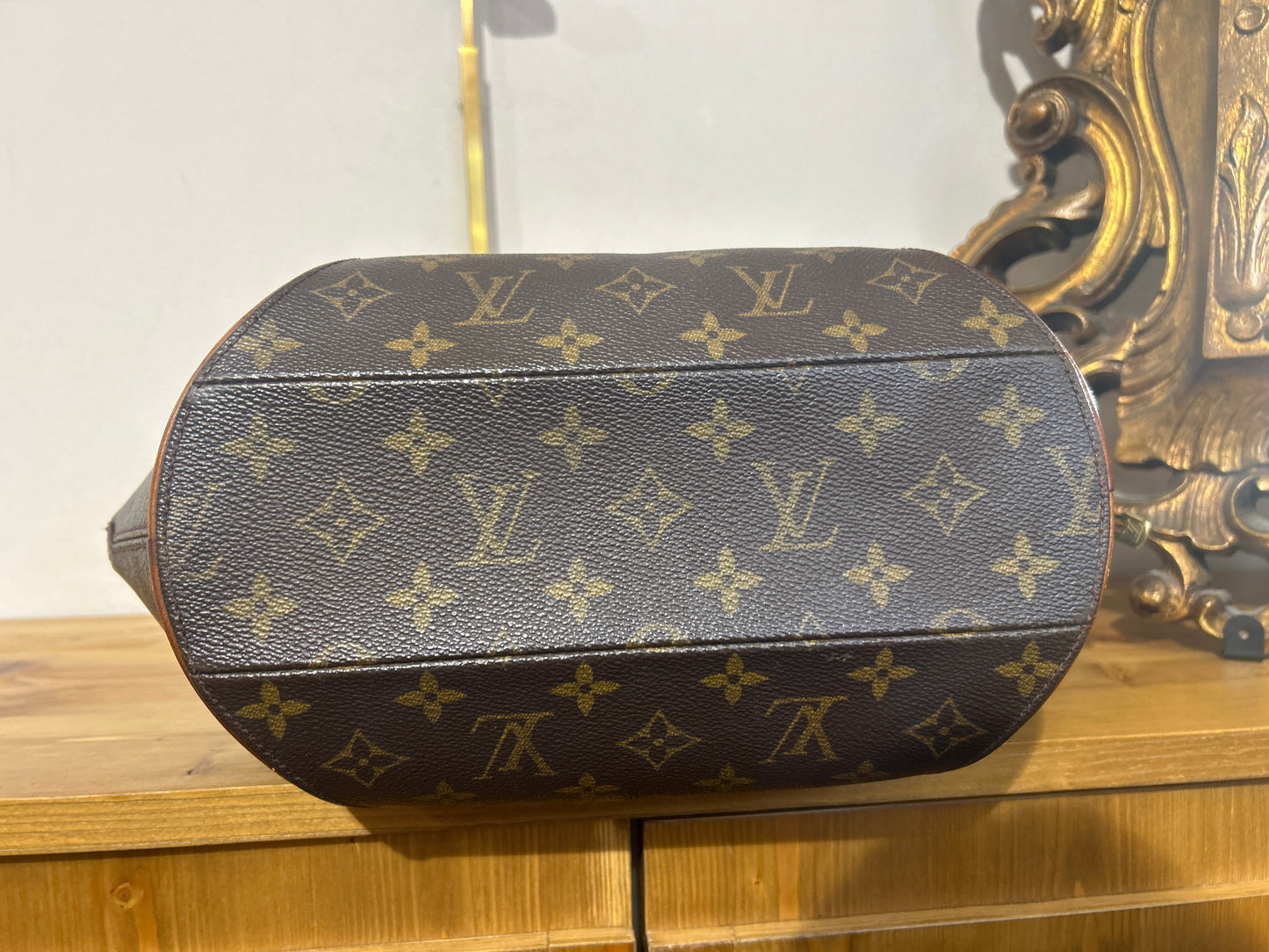 Louis Vuitton Ellipse MM