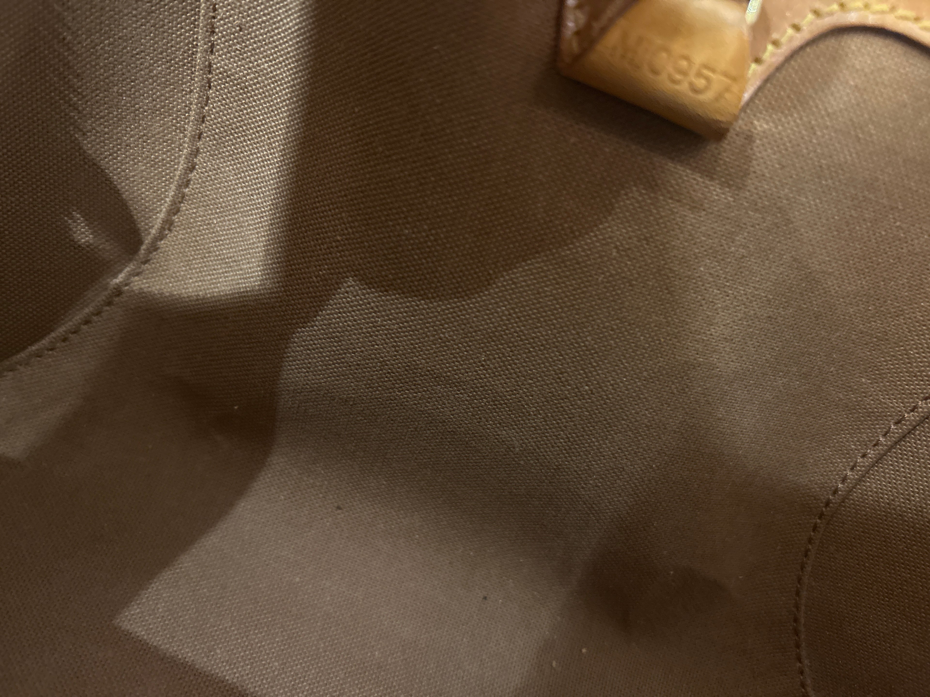 Louis Vuitton Ellipse MM