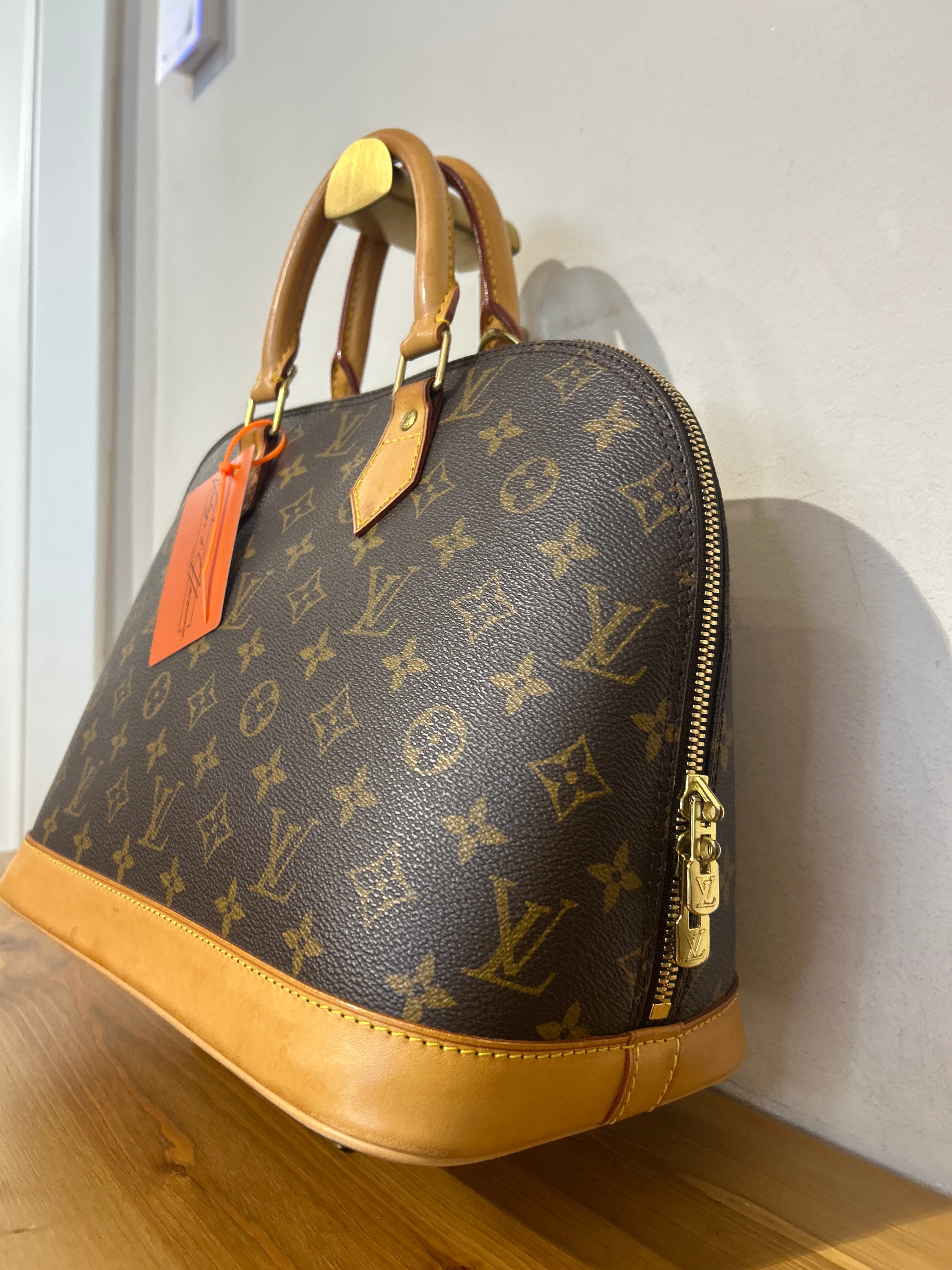 Louis Vuitton Alma