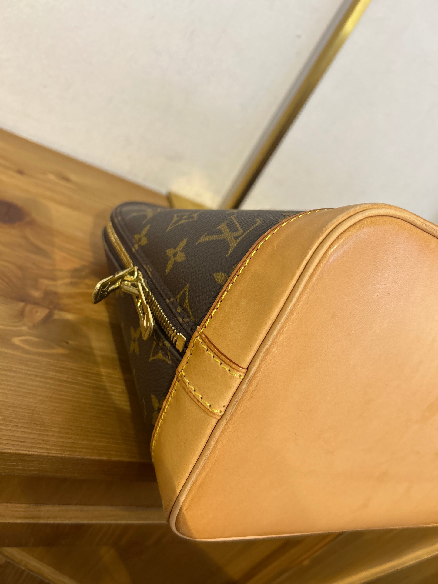 Louis Vuitton Alma