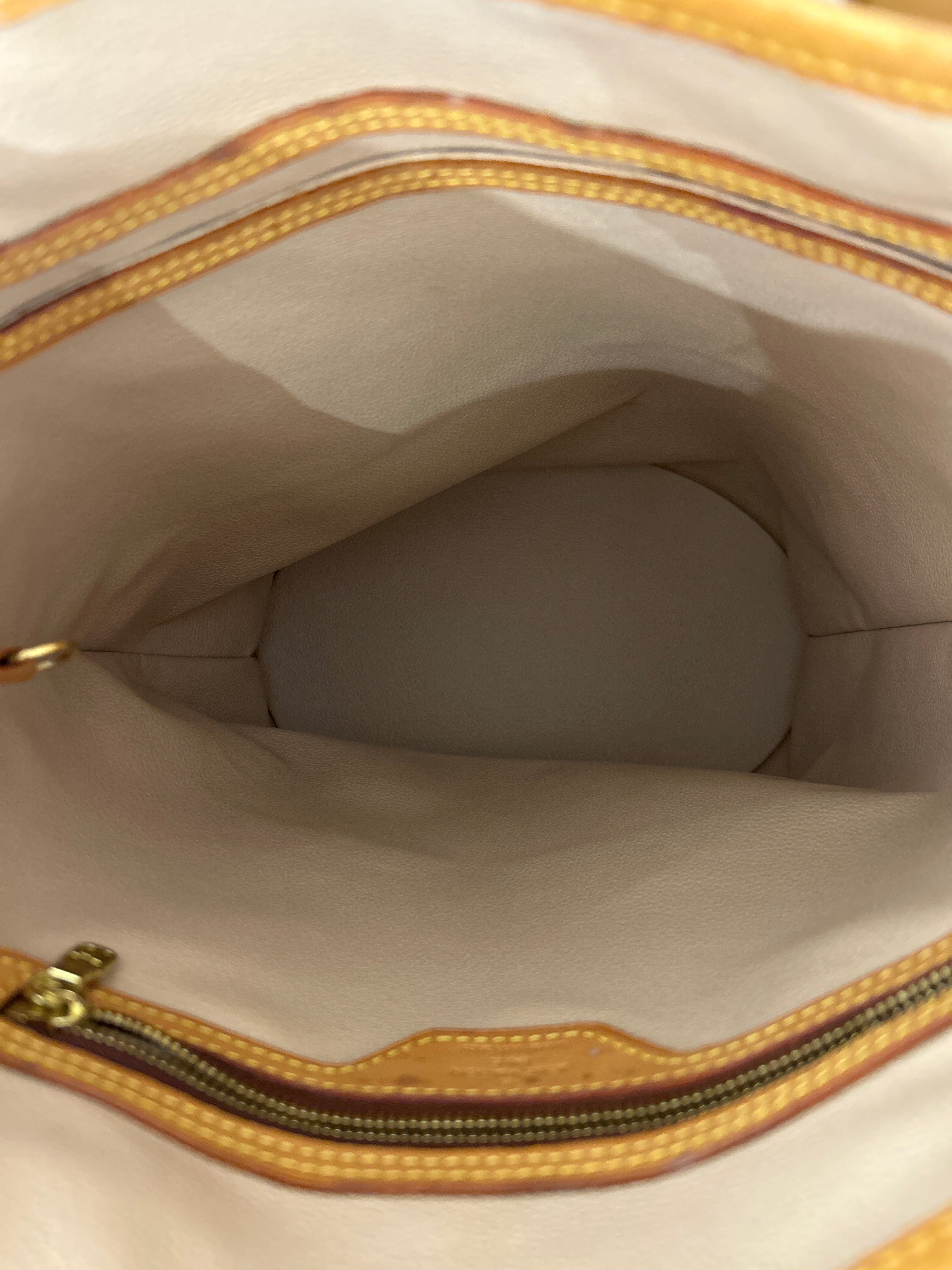 Louis Vuitton Bucket GM