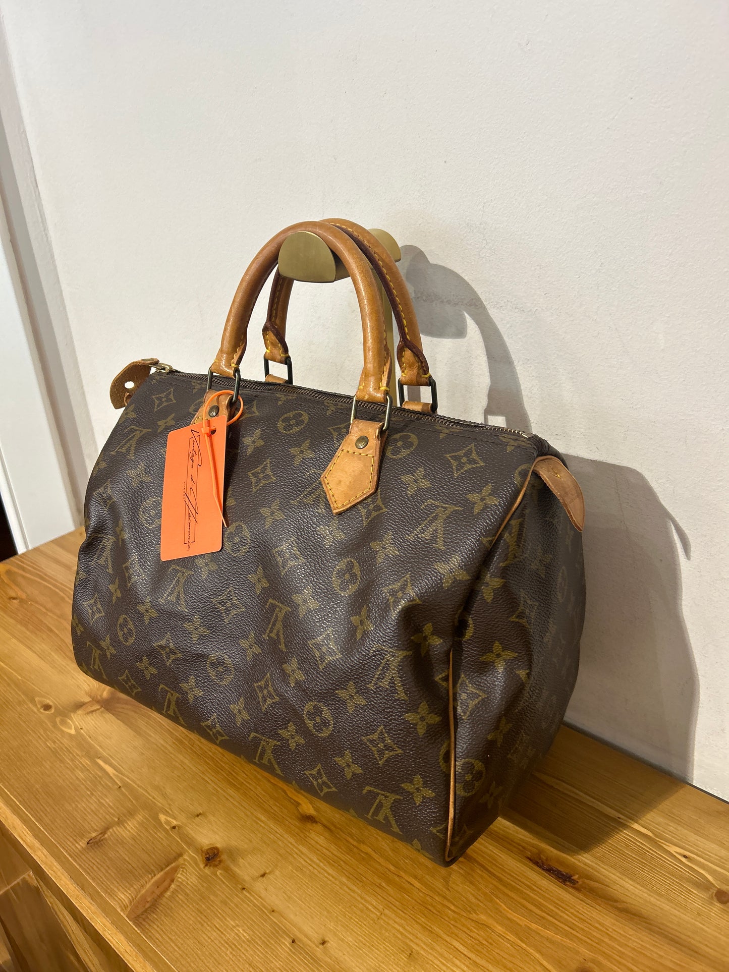 Louis Vuitton Speedy 30