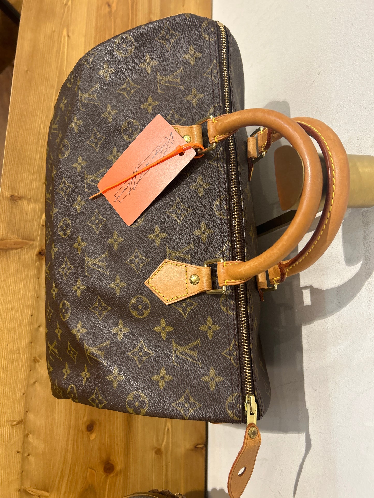 Louis Vuitton Speedy 35