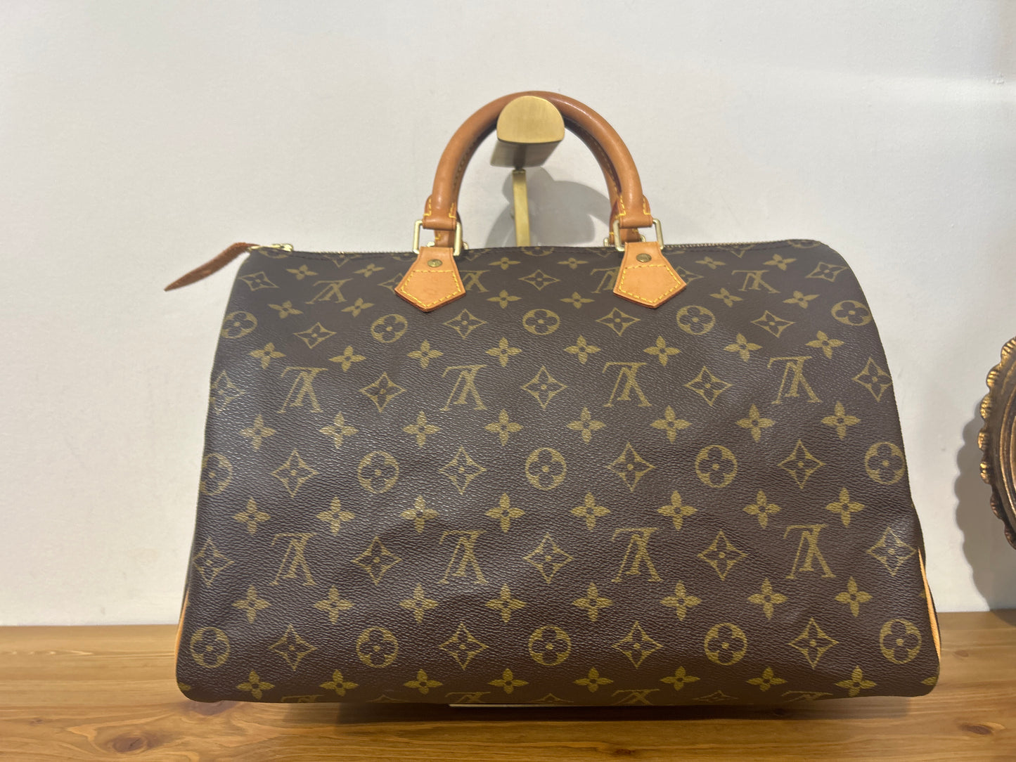 Louis Vuitton Speedy 35