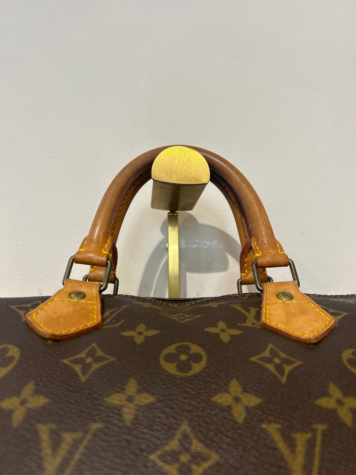 Louis Vuitton Speedy 35
