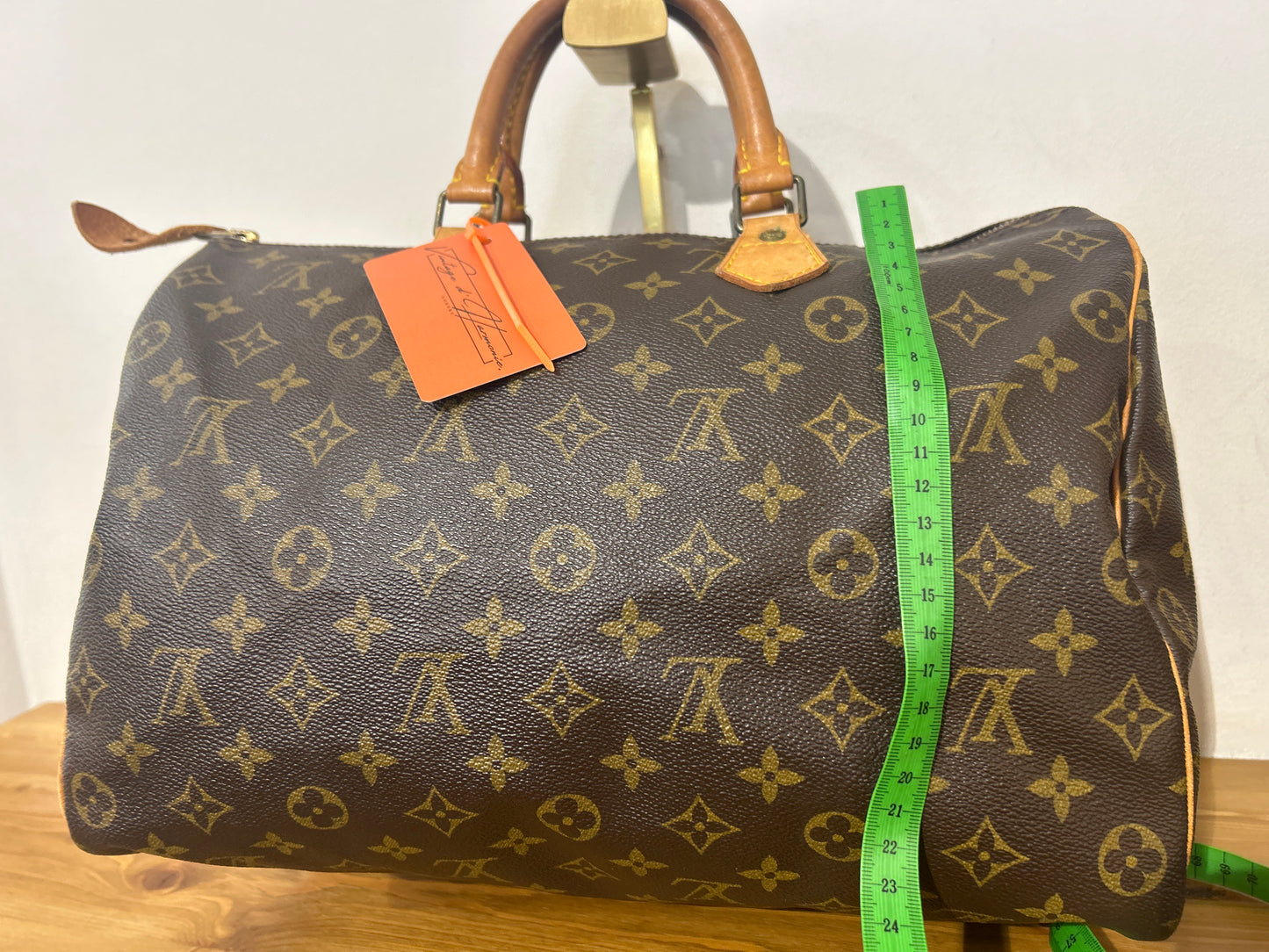 Louis Vuitton Speedy 35