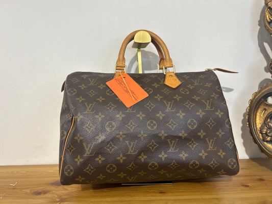 Louis Vuitton Speedy 35