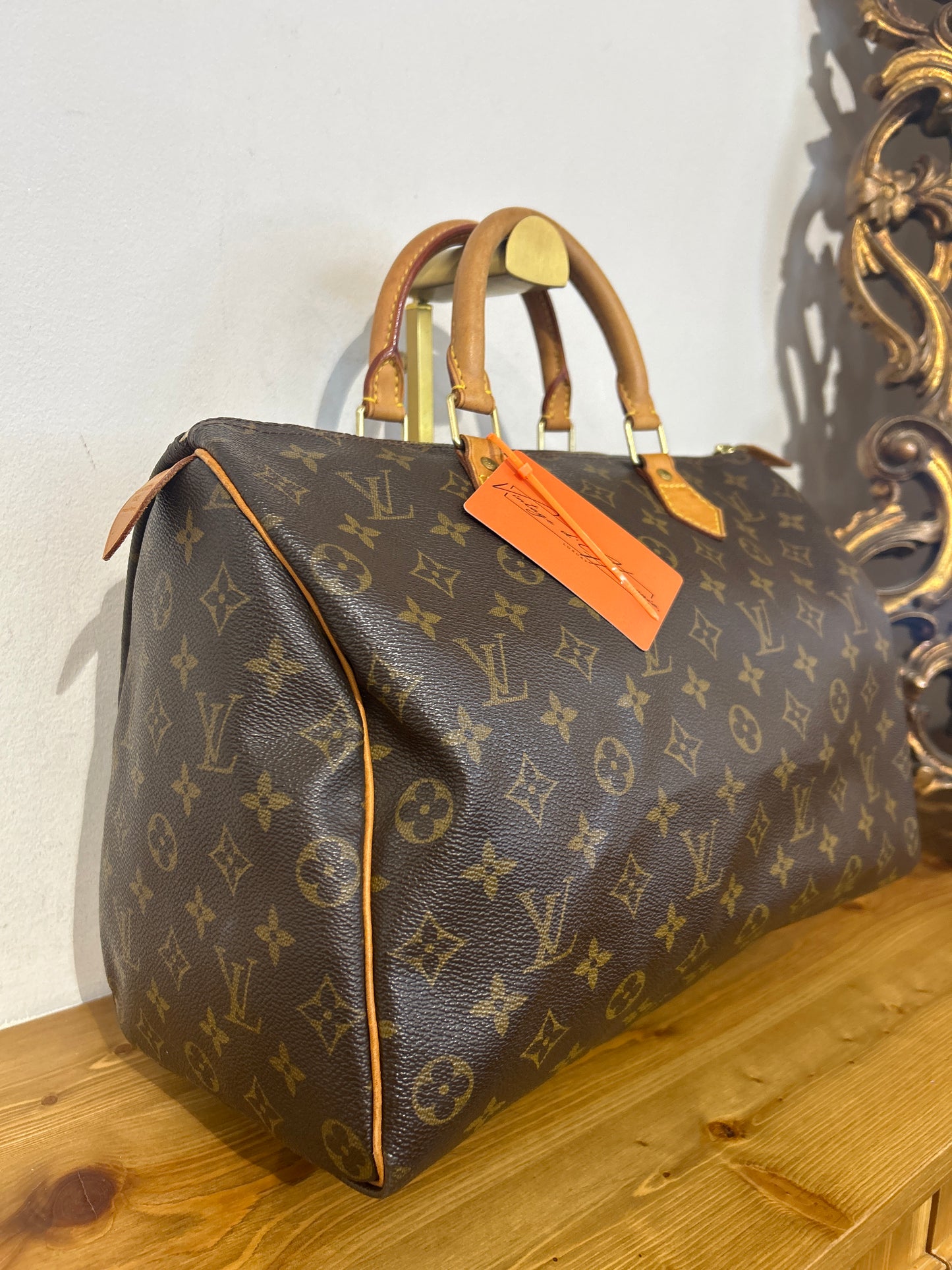 Louis Vuitton Speedy 35