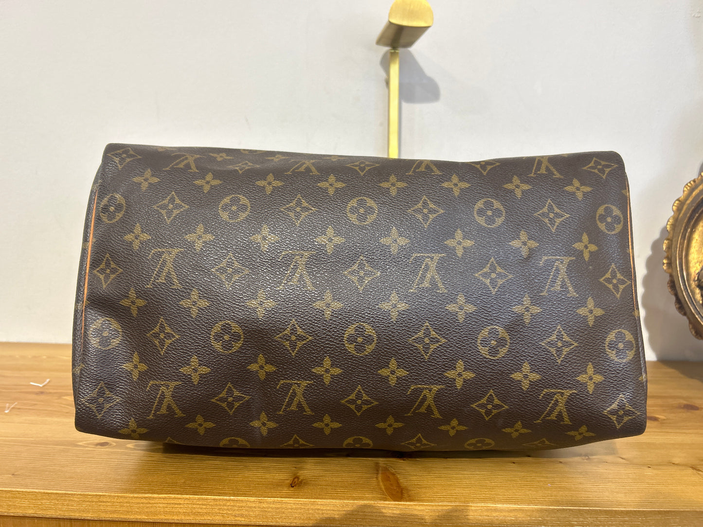Louis Vuitton Speedy 35