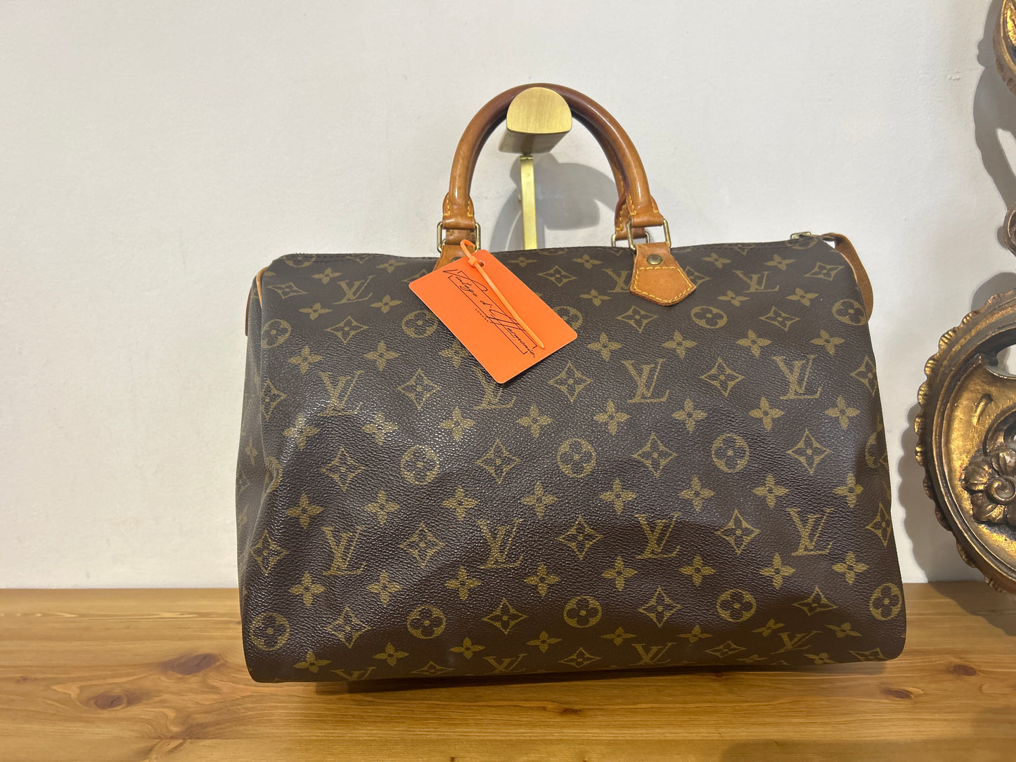 Louis Vuitton Speedy 35